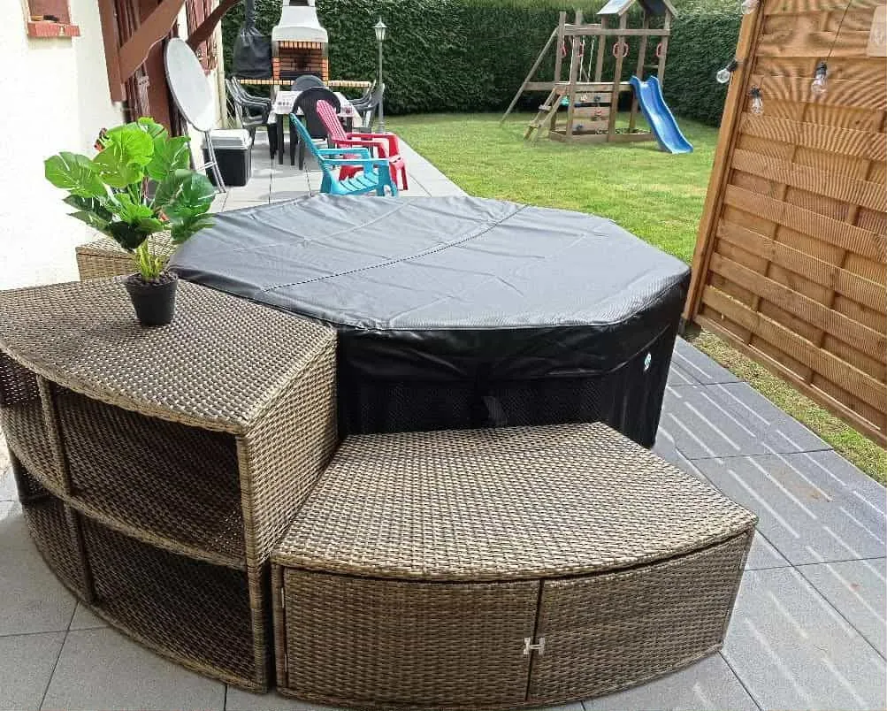 Maison familiale 5 chambres avec terrasses à Anould – secteur calme et proche commodités 