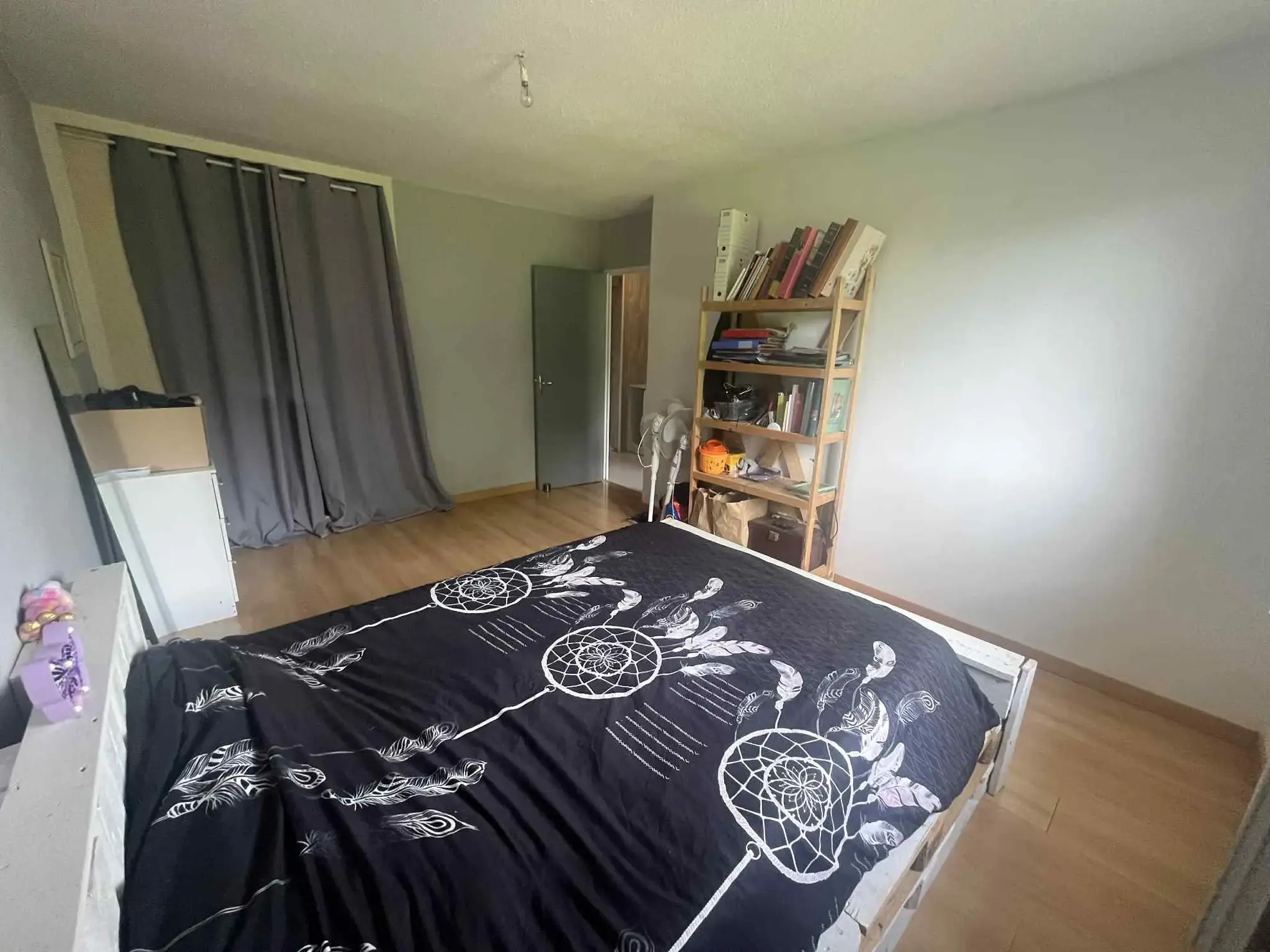 Maison familiale de 219 m² avec jardin, cour et garage à Livron-sur-Drôme 