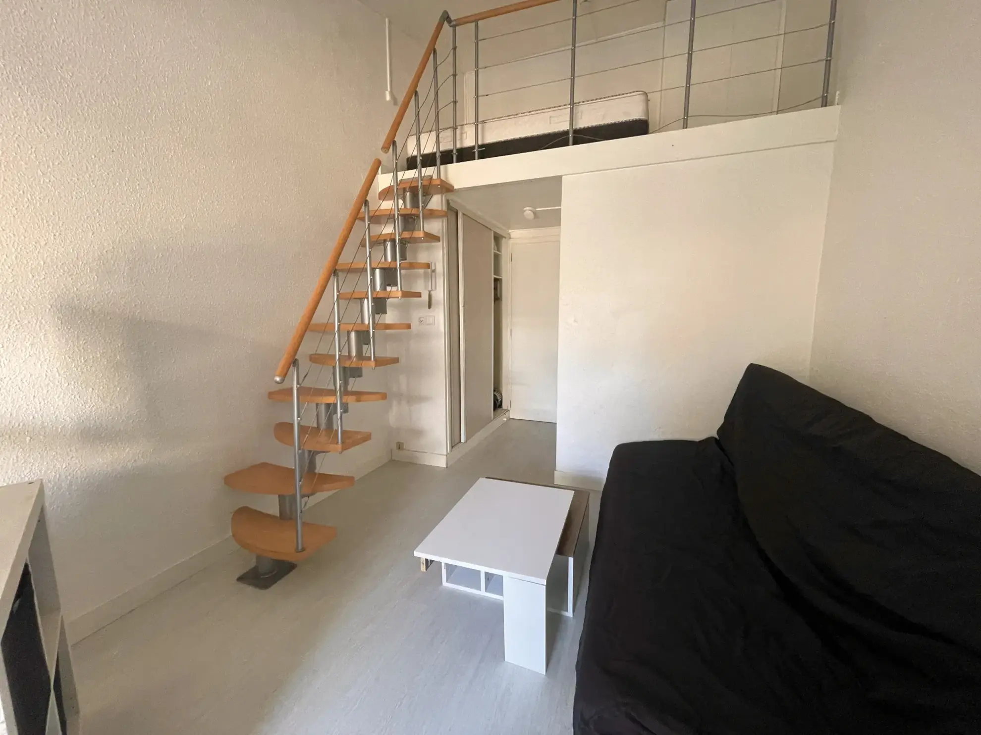 Studio mezzanine proche des commodités au Cap d'Agde 