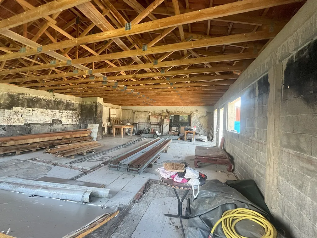 Maison à rénover avec grande grange à Monbardon, 160 m² à personnaliser dans le Gers 