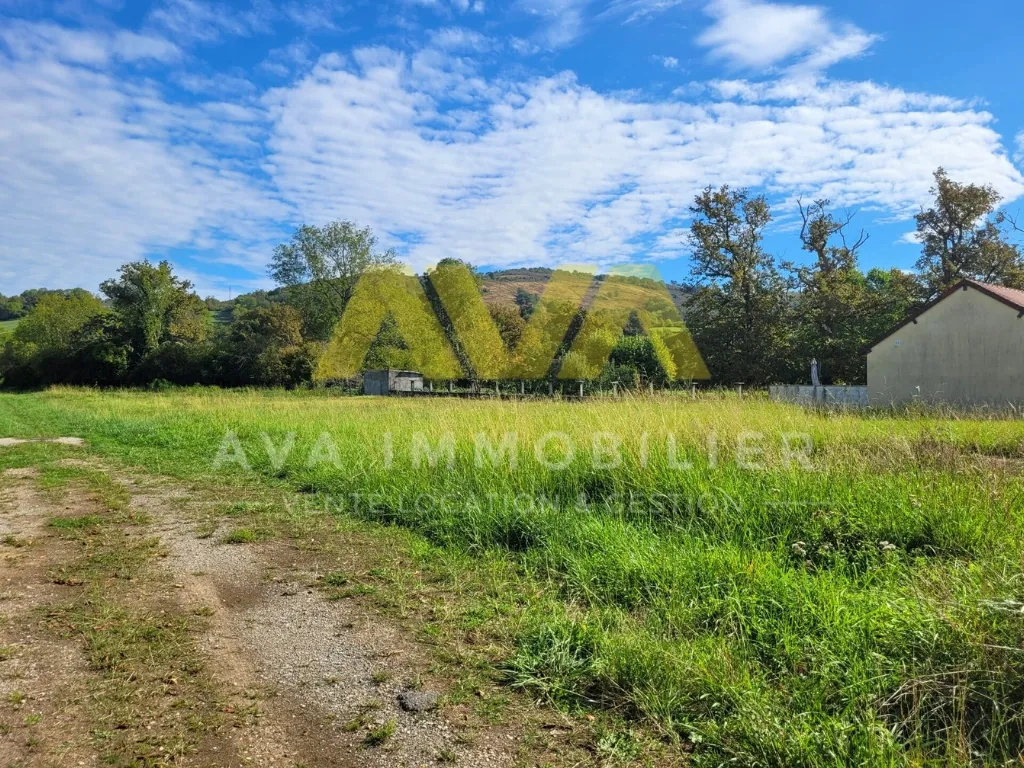Terrain industriel à vendre à Chéraute de 2 977 m² dans un cadre stratégique 