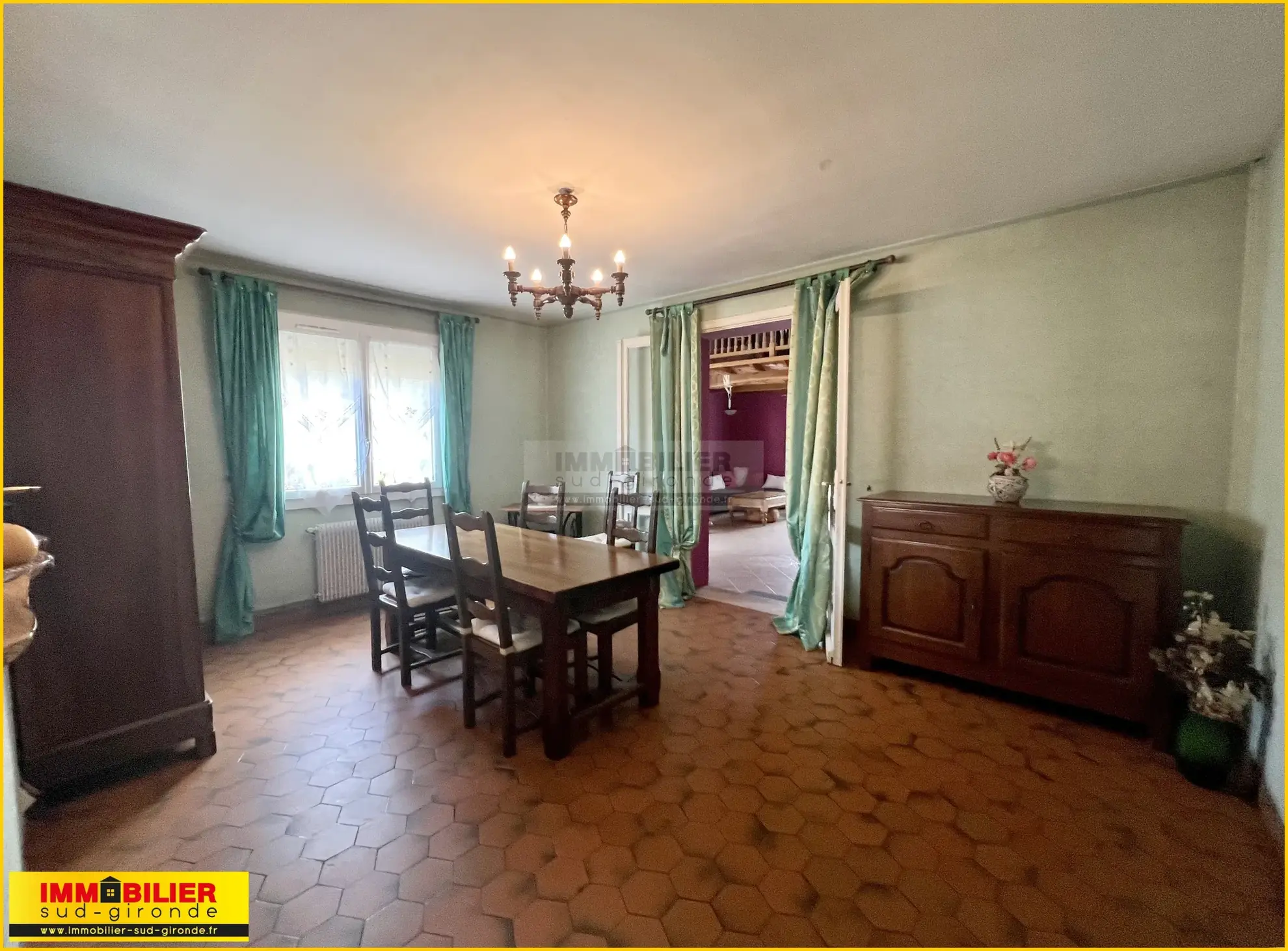 Maison familiale à vendre à Landiras avec grand jardin et garage - véritable opportunité 