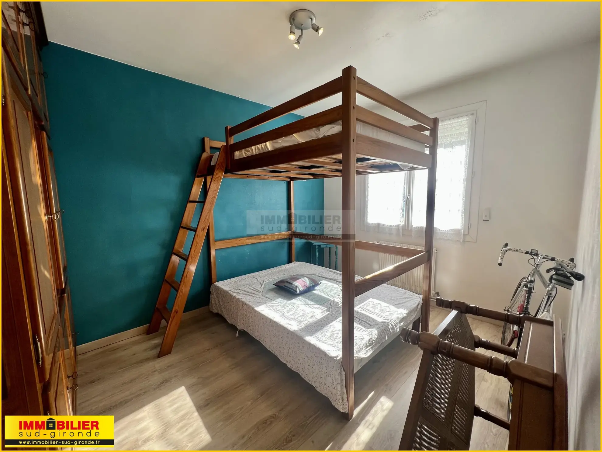 Maison familiale à vendre à Landiras avec grand jardin et garage - véritable opportunité 