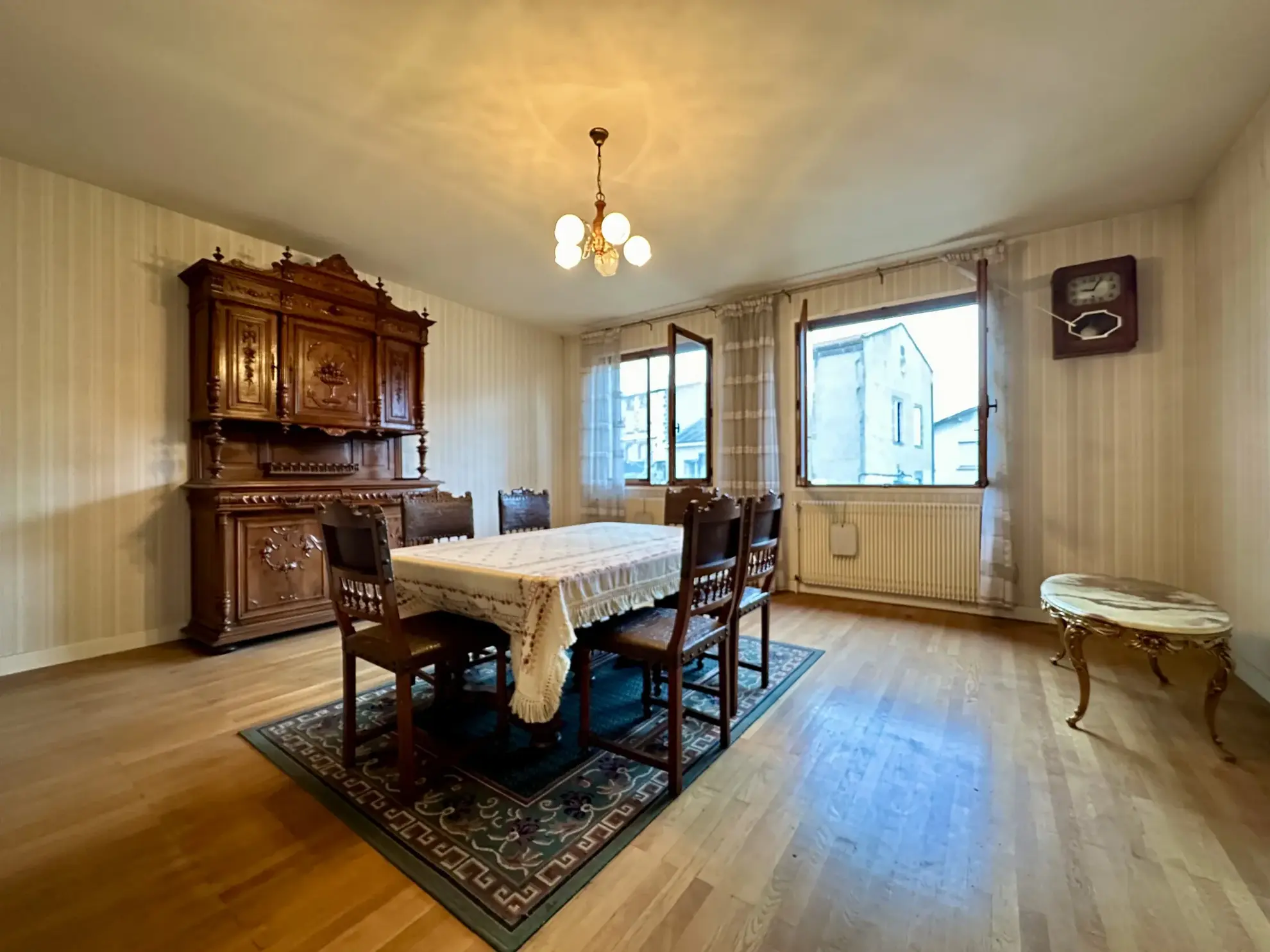 Maison à vendre au Cendre avec jardin, proche commodités 