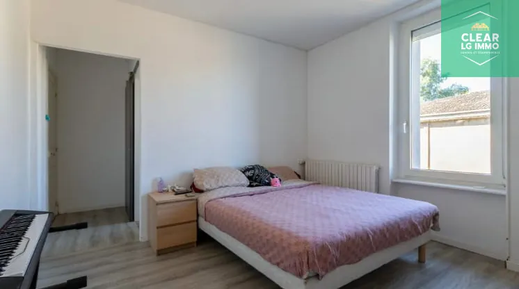 Maison rénovée proche frontière luxembourgeoise à Audun-le-Tiche avec terrasse et potentiel d'extension 