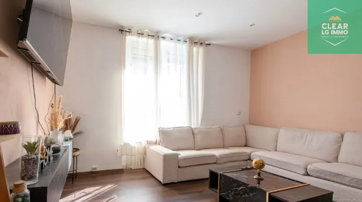 Maison rénovée proche frontière luxembourgeoise à Audun-le-Tiche avec terrasse et potentiel d'extension 