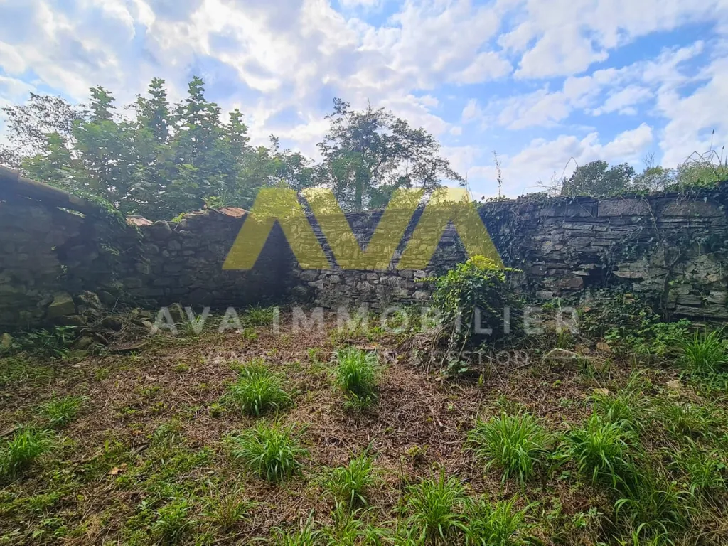 Maison à rénover de 131 m² avec grand terrain à Navarrenx 