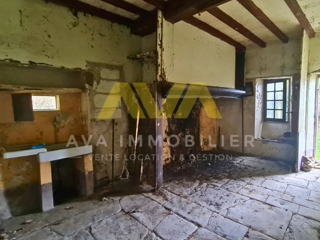 Maison à rénover de 131 m² avec grand terrain à Navarrenx 