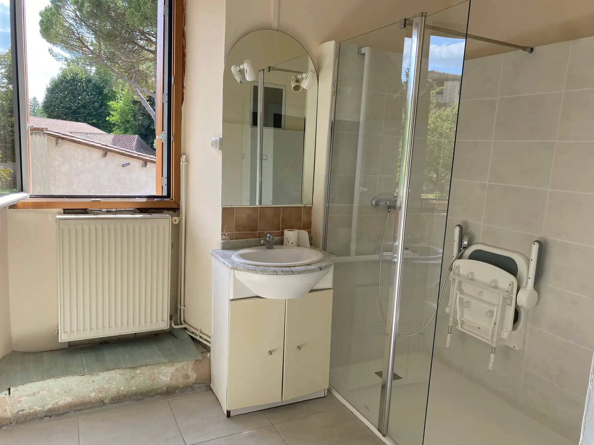 À vendre maison en pierre avec pigeonnier à Riberac, 140 m², terrain 1350 m², à rénover 