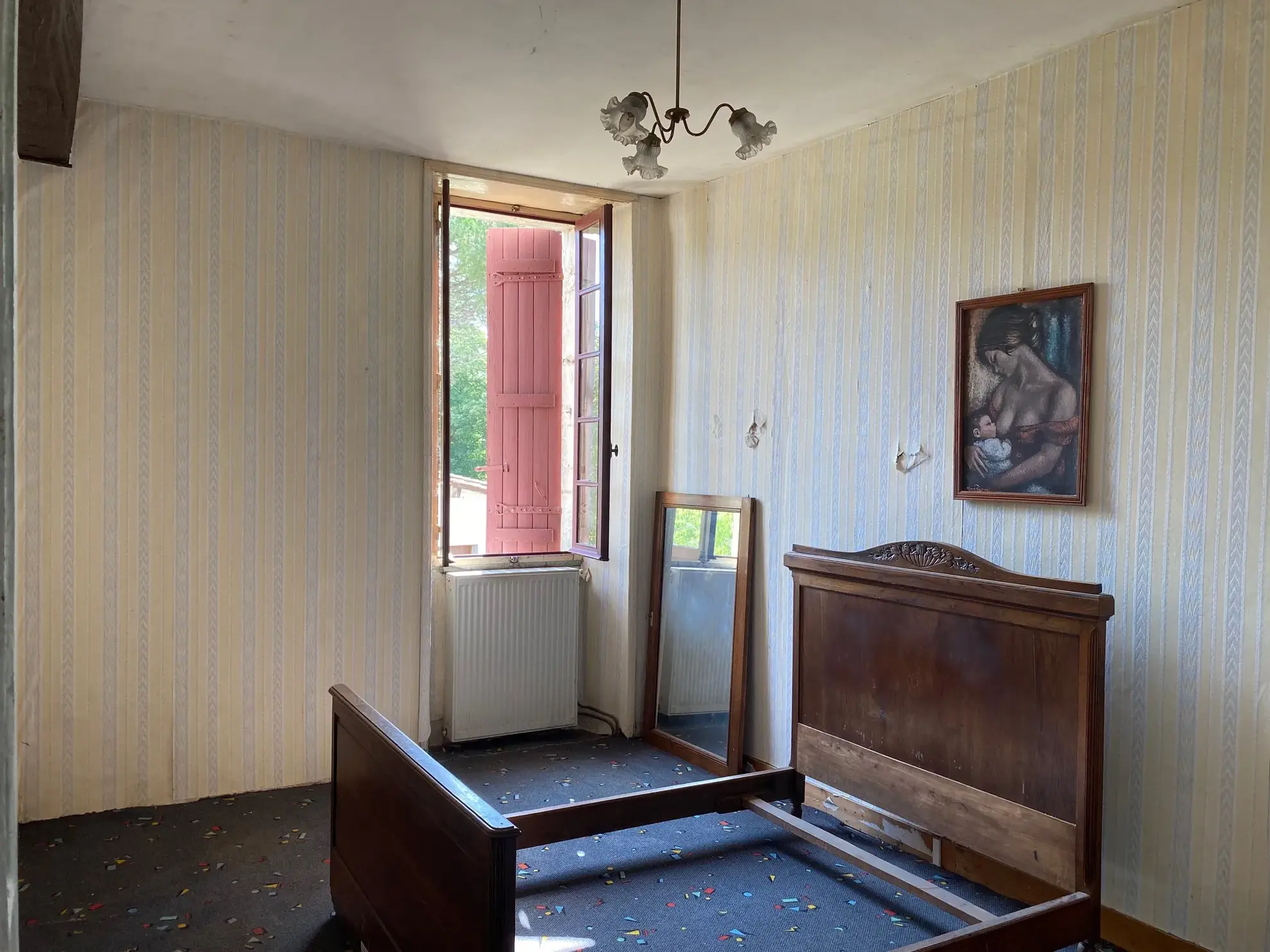 À vendre maison en pierre avec pigeonnier à Riberac, 140 m², terrain 1350 m², à rénover 