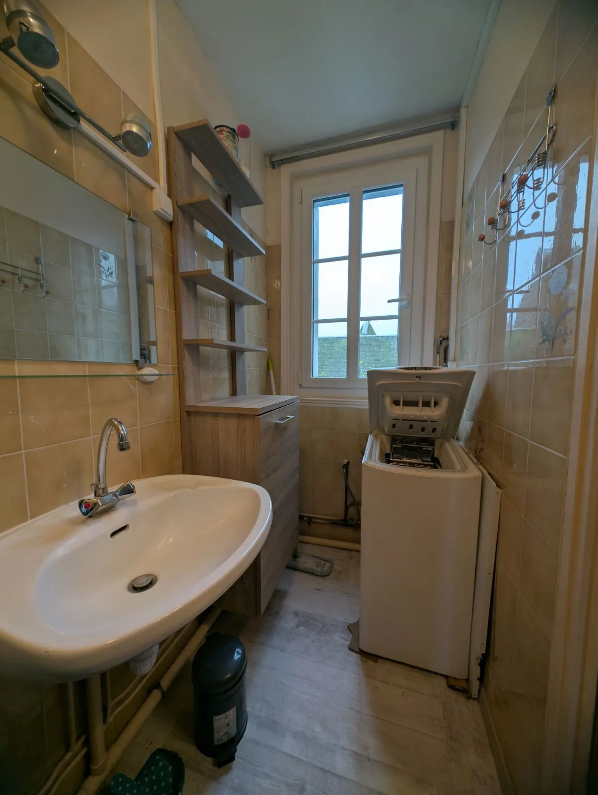 Appartement rénové avec vue sur le port au Tréport - 1 chambre, faible charges 