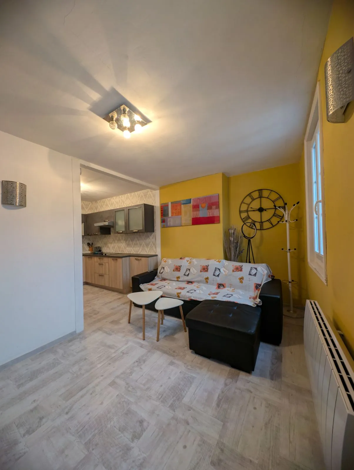 Appartement rénové avec vue sur le port au Tréport - 1 chambre, faible charges 