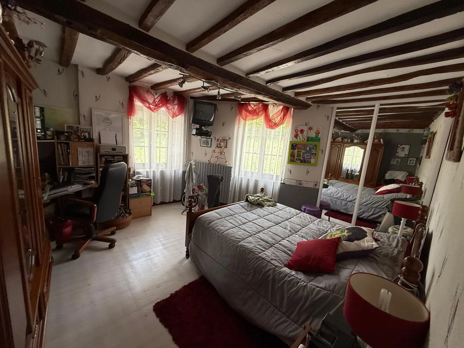 Maison de ville à vendre à Mortagne-au-Perche à 5 minutes du centre-ville 