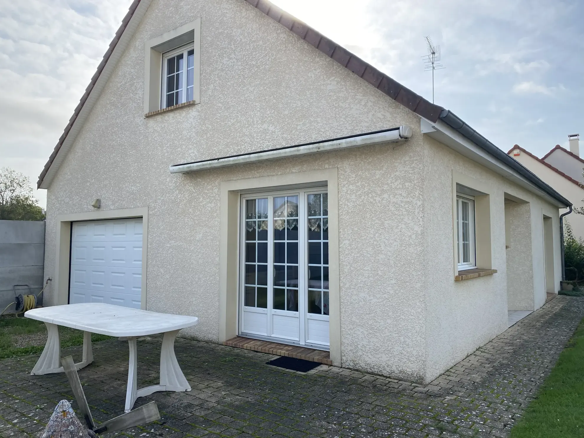Maison traditionnelle de 131,7 m² avec jardin près des commerces et gare à Pacy-sur-Eure 