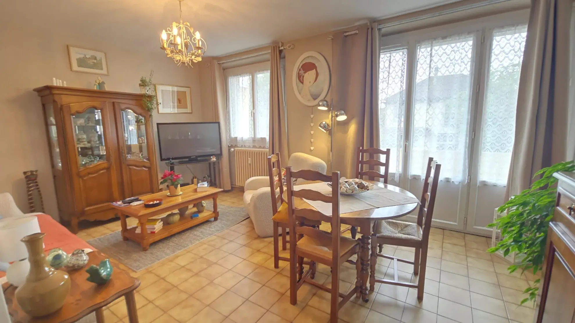Appartement T4 à Auxerre avec balcon, garage et cave - Idéal famille