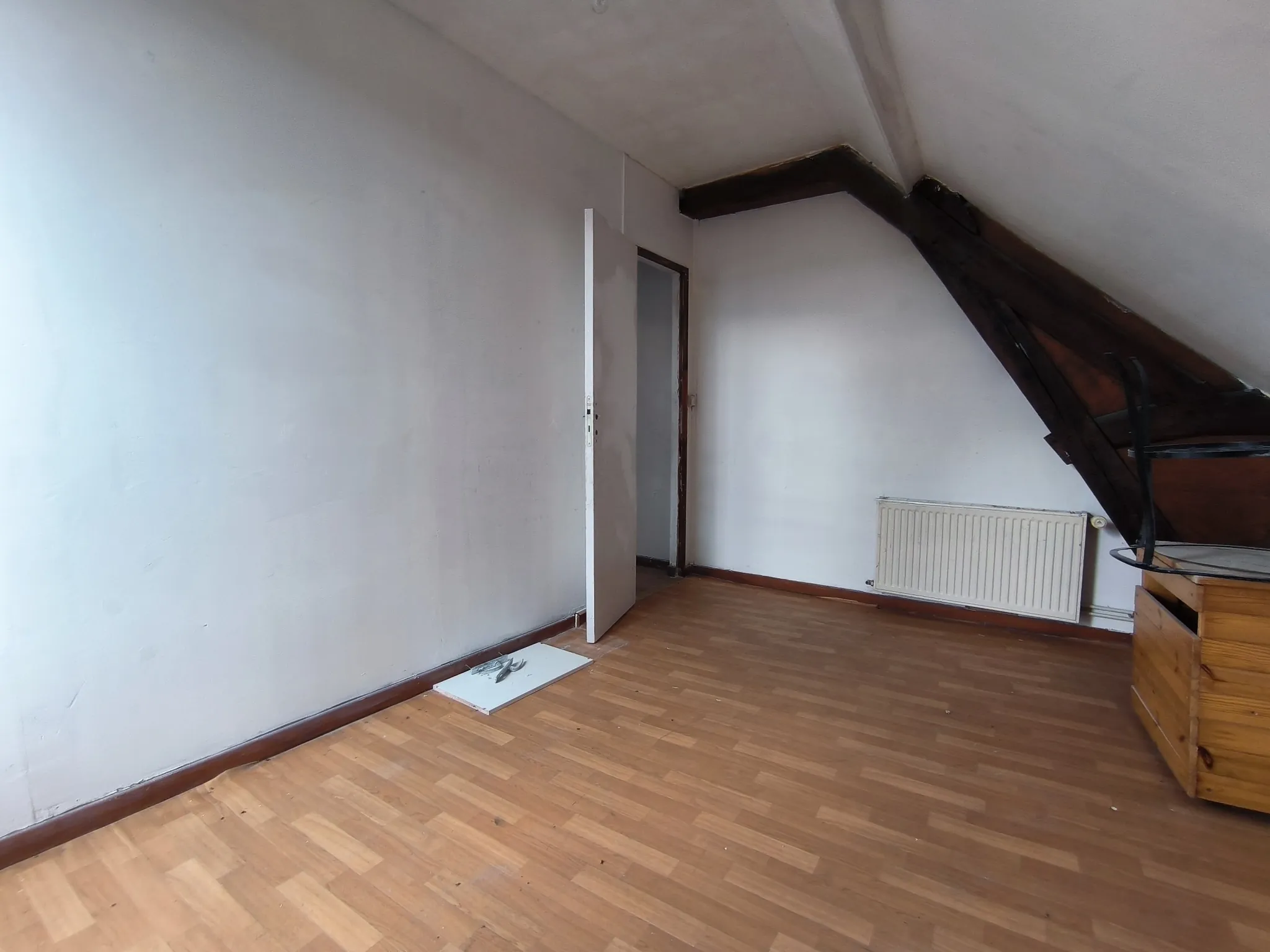 Maison à rénover de 77,8 m² à Saint-Pierre-lès-Elbeuf, idéal investisseurs ou primo-accédants 