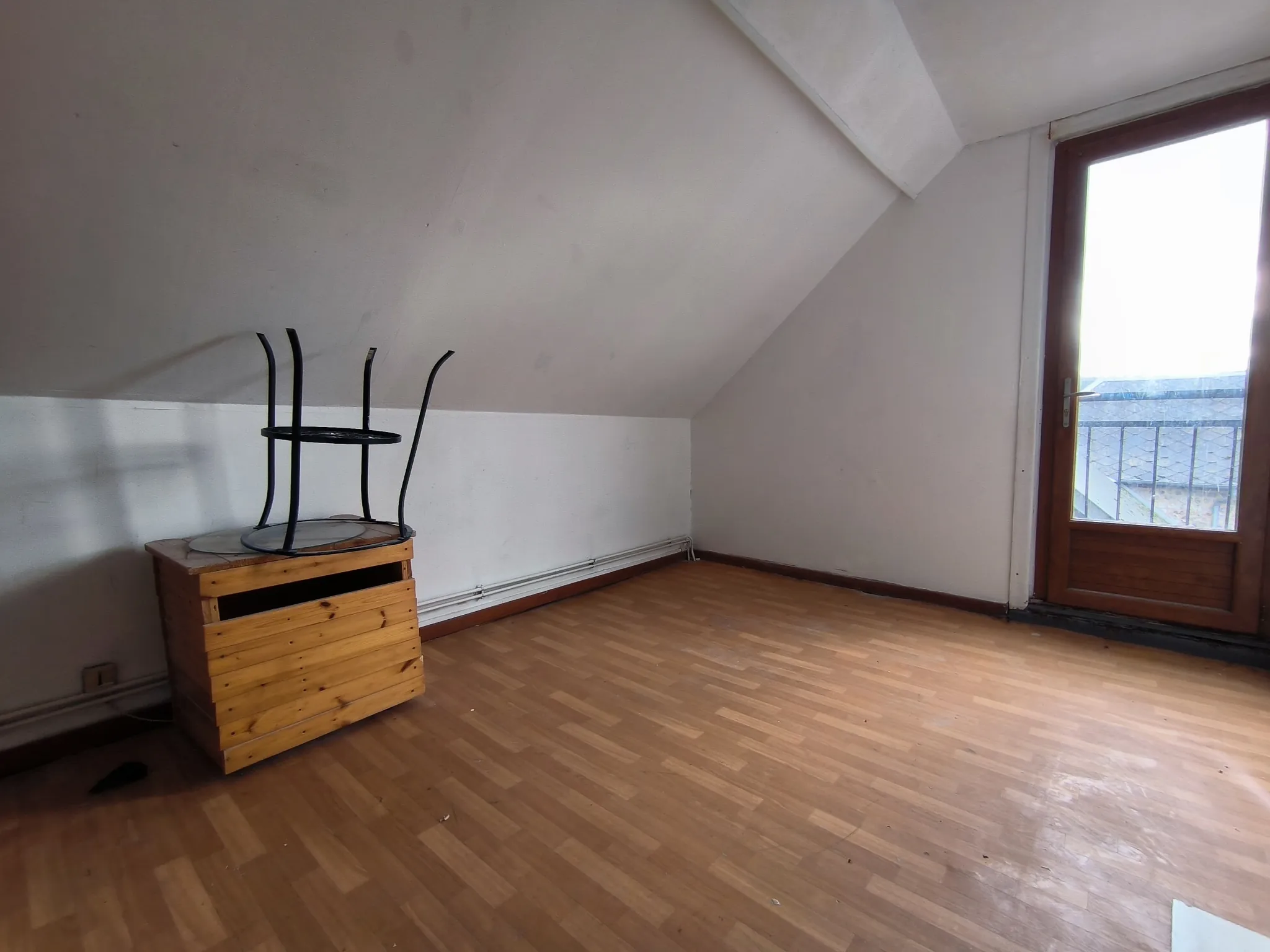 Maison à rénover de 77,8 m² à Saint-Pierre-lès-Elbeuf, idéal investisseurs ou primo-accédants 