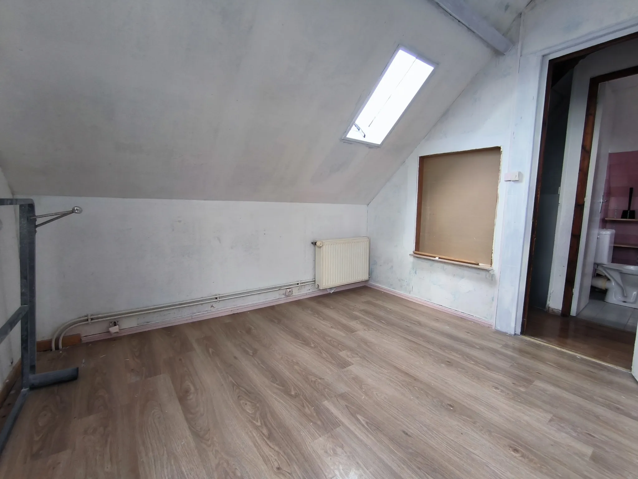 Maison à rénover de 77,8 m² à Saint-Pierre-lès-Elbeuf, idéal investisseurs ou primo-accédants 