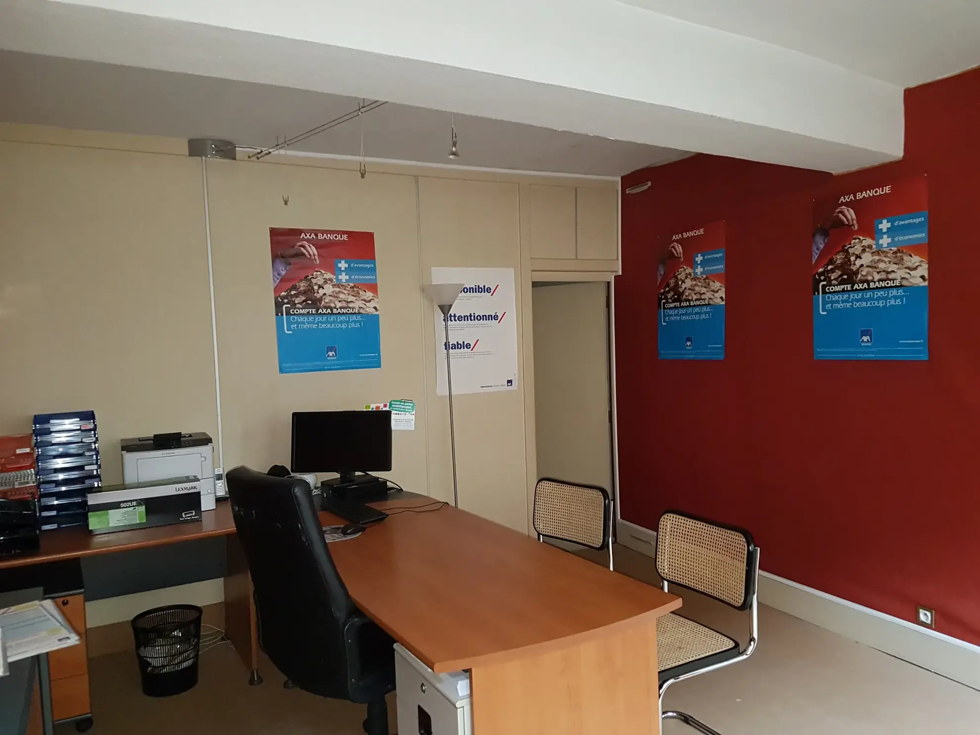 Immeuble de rapport à Marcigny avec locaux commerciaux et appartements locatifs 