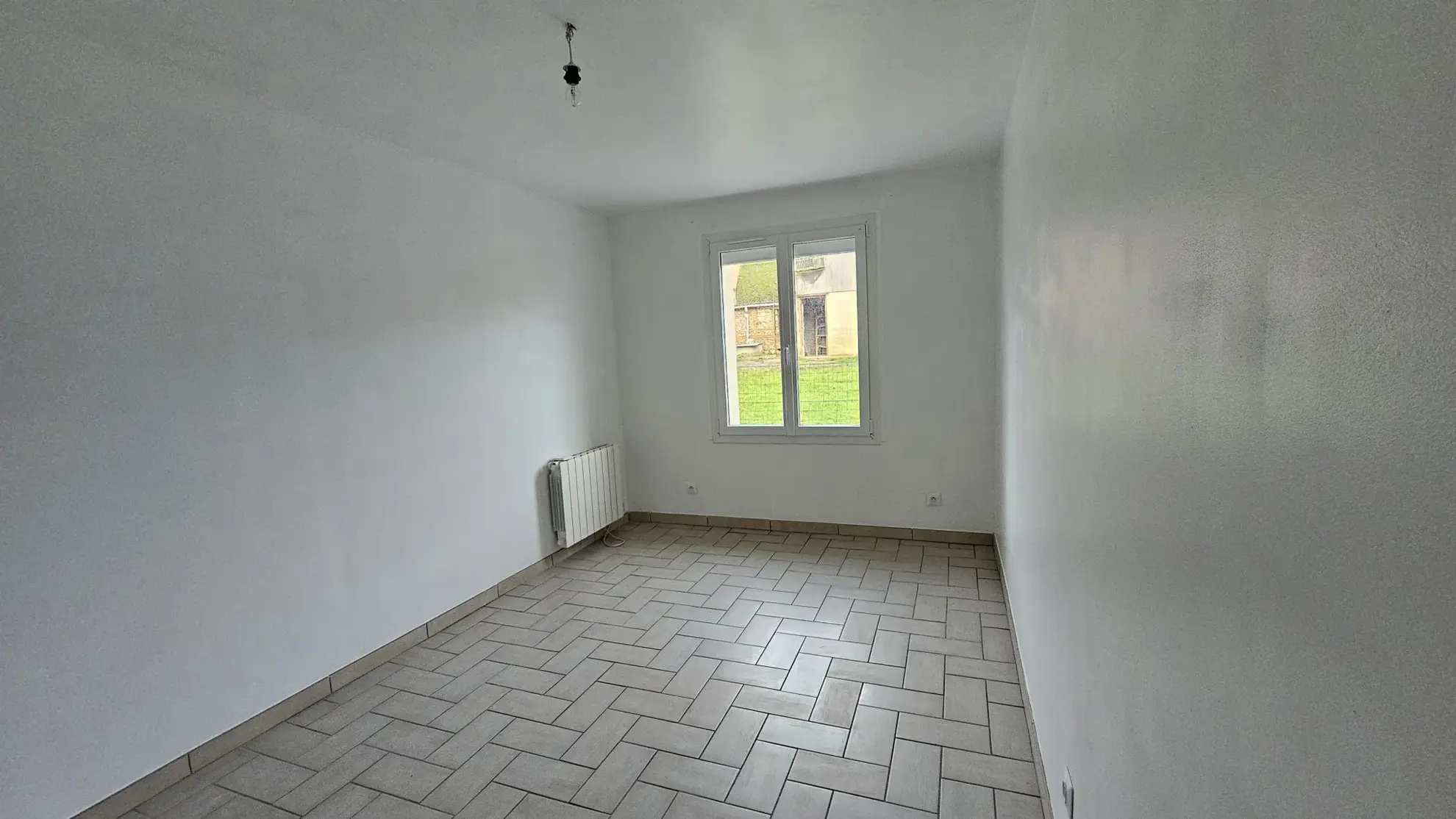 Maison de plain-pied avec 3 chambres et grand sous-sol à Longueville-sur-Scie 