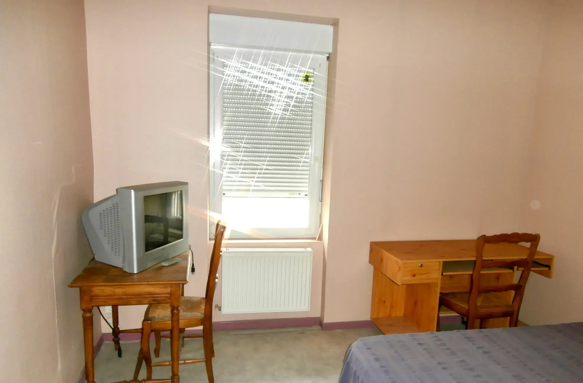 Immeuble locatif à Cusset proche Vichy avec local commercial et appartements F1 à vendre 