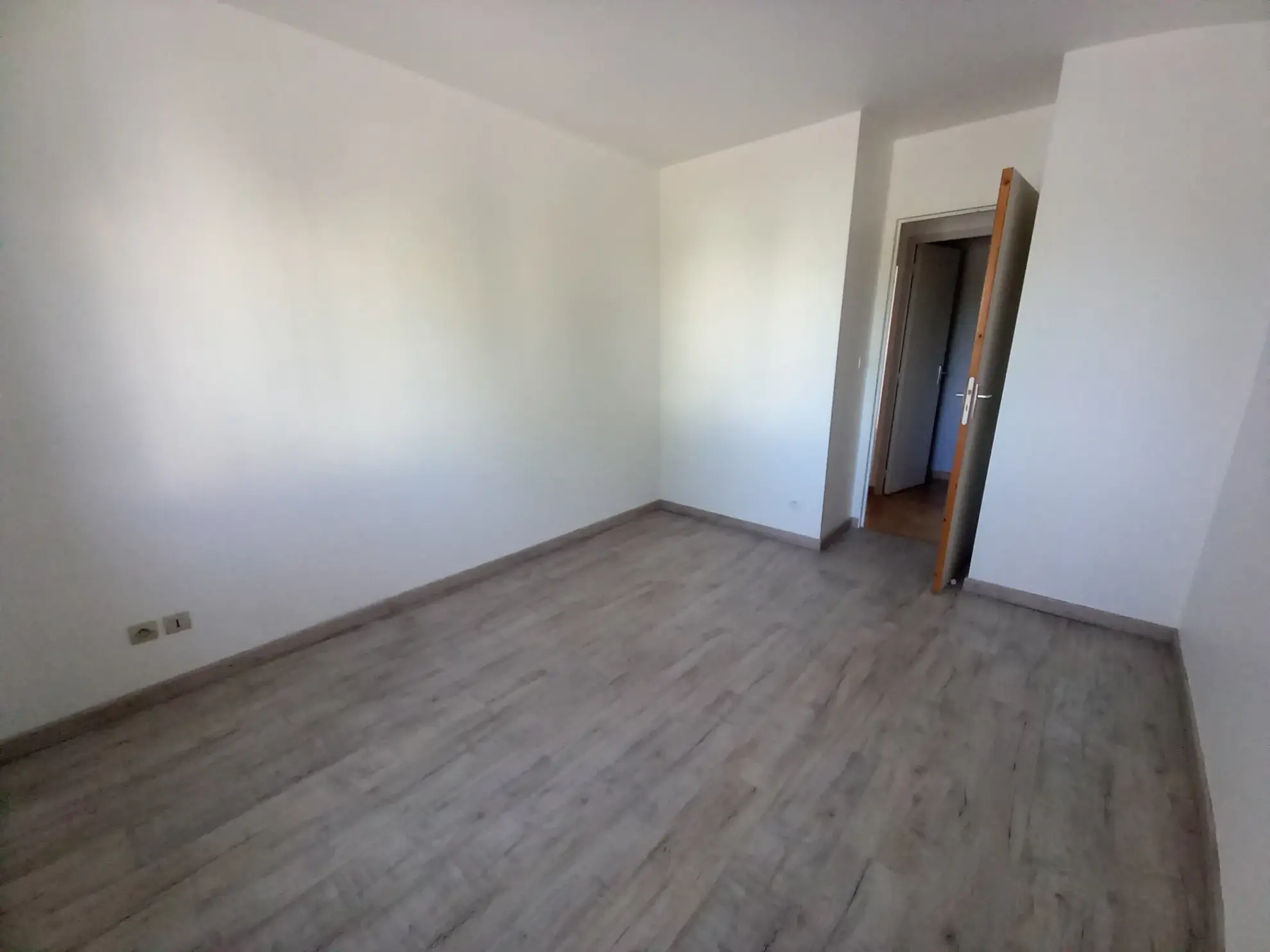 Appartement T2 avec garage au Passage - 58 m², idéal investisseur ou résidence principale 