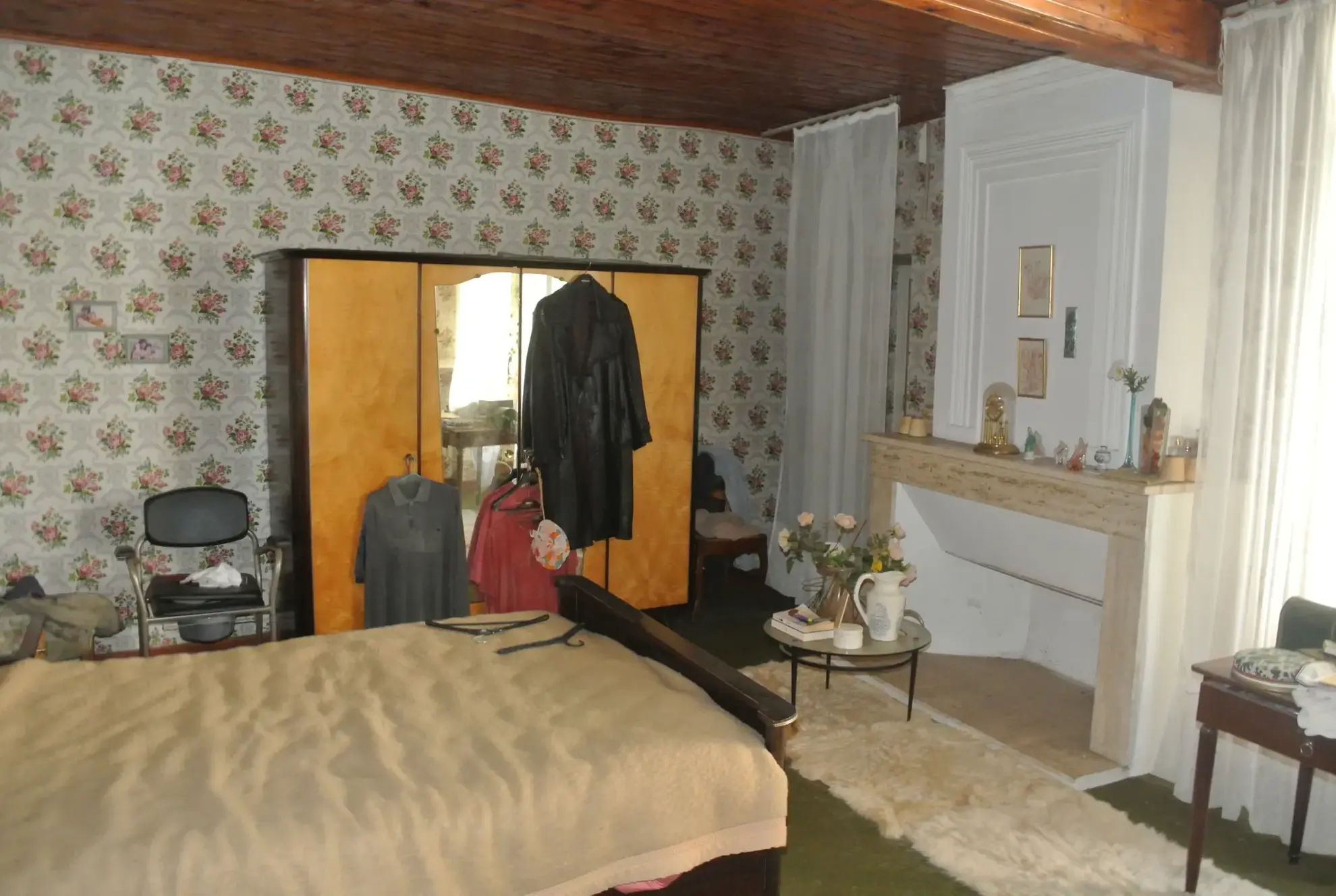 Maison de village à vendre à Sainte Bazeille avec patio, garages et grands volumes 