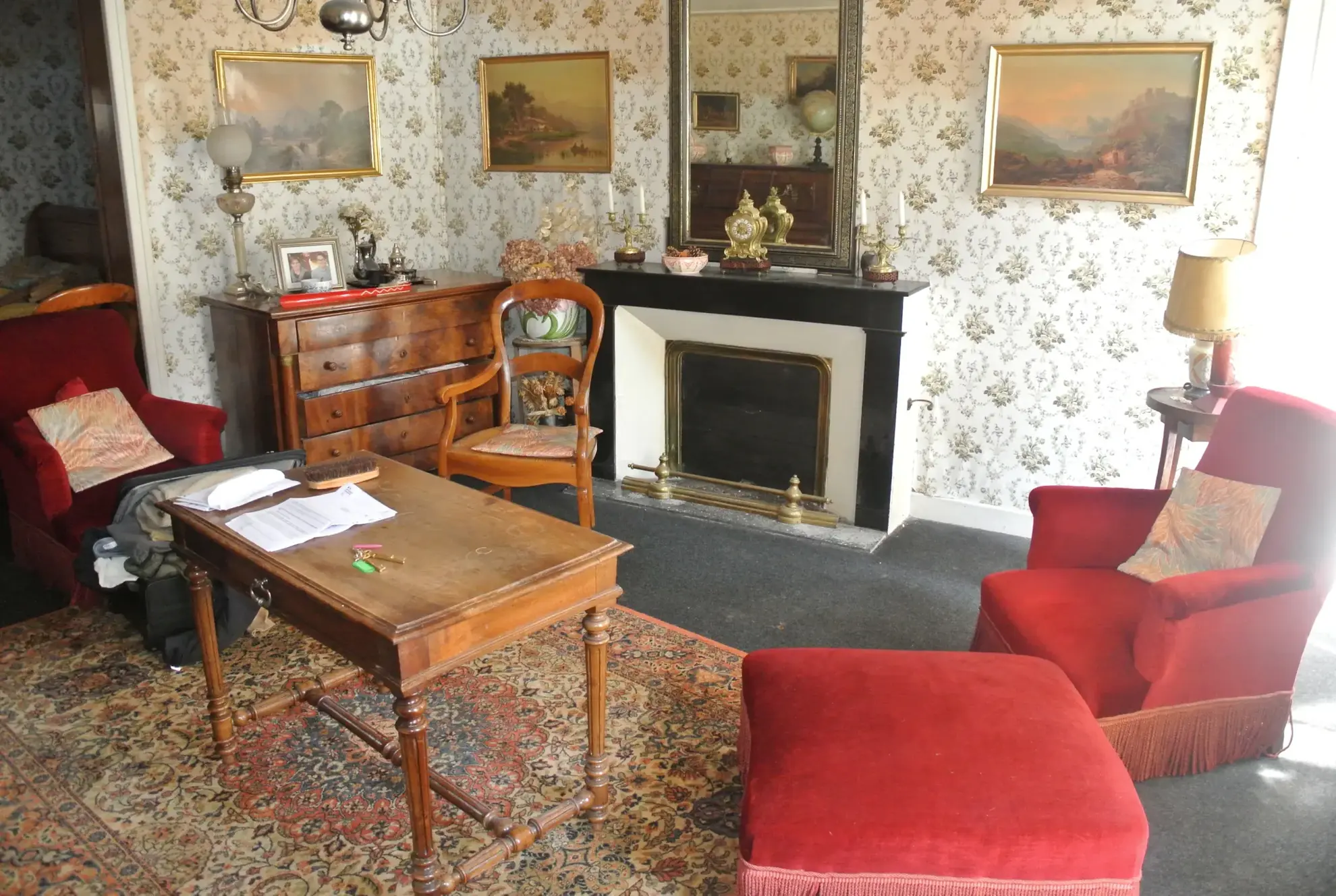 Maison de village à vendre à Sainte Bazeille avec patio, garages et grands volumes 