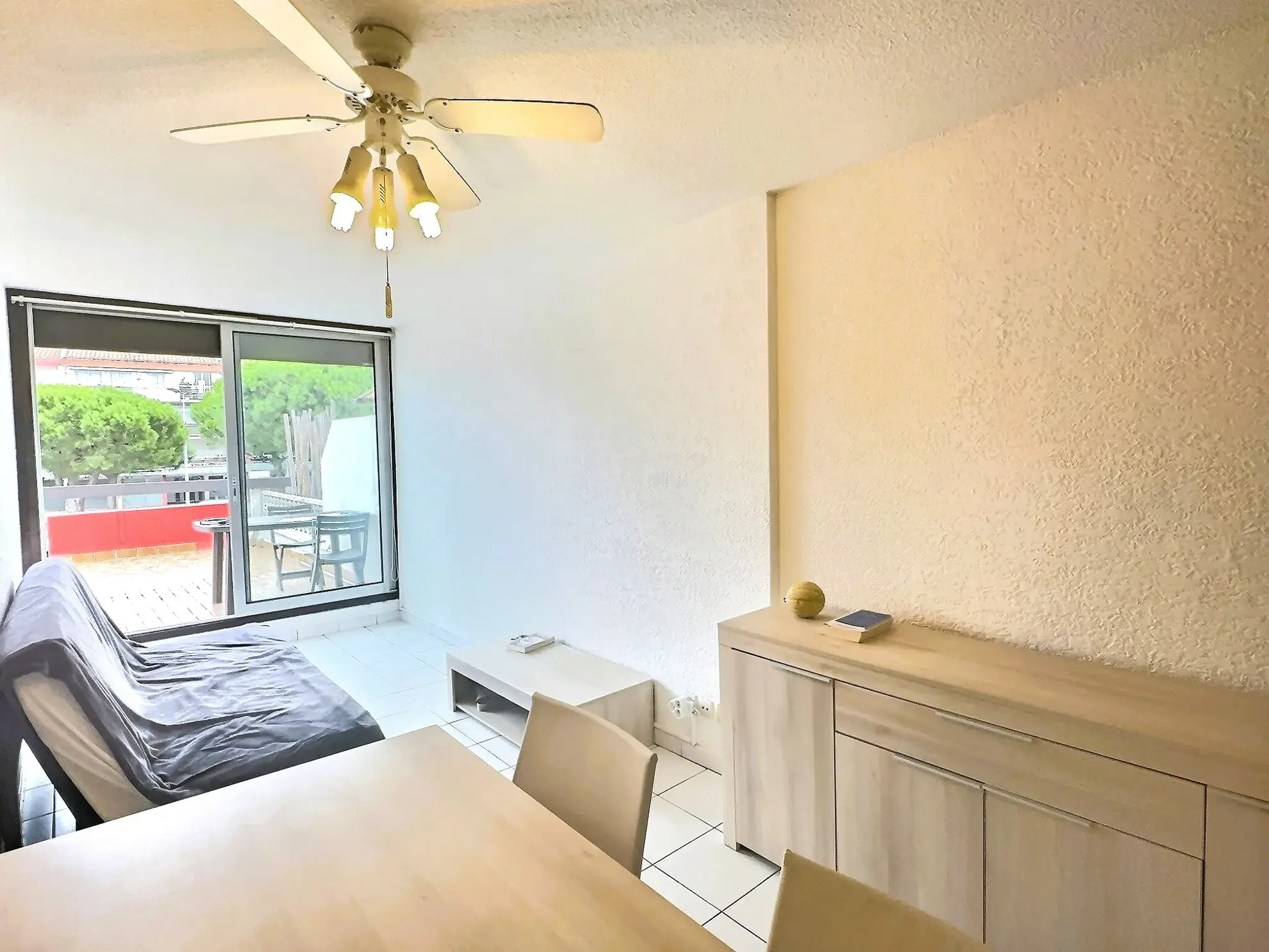 Appartement T2 avec terrasse à Saint-Cyprien-Plage à proximité de la plage 