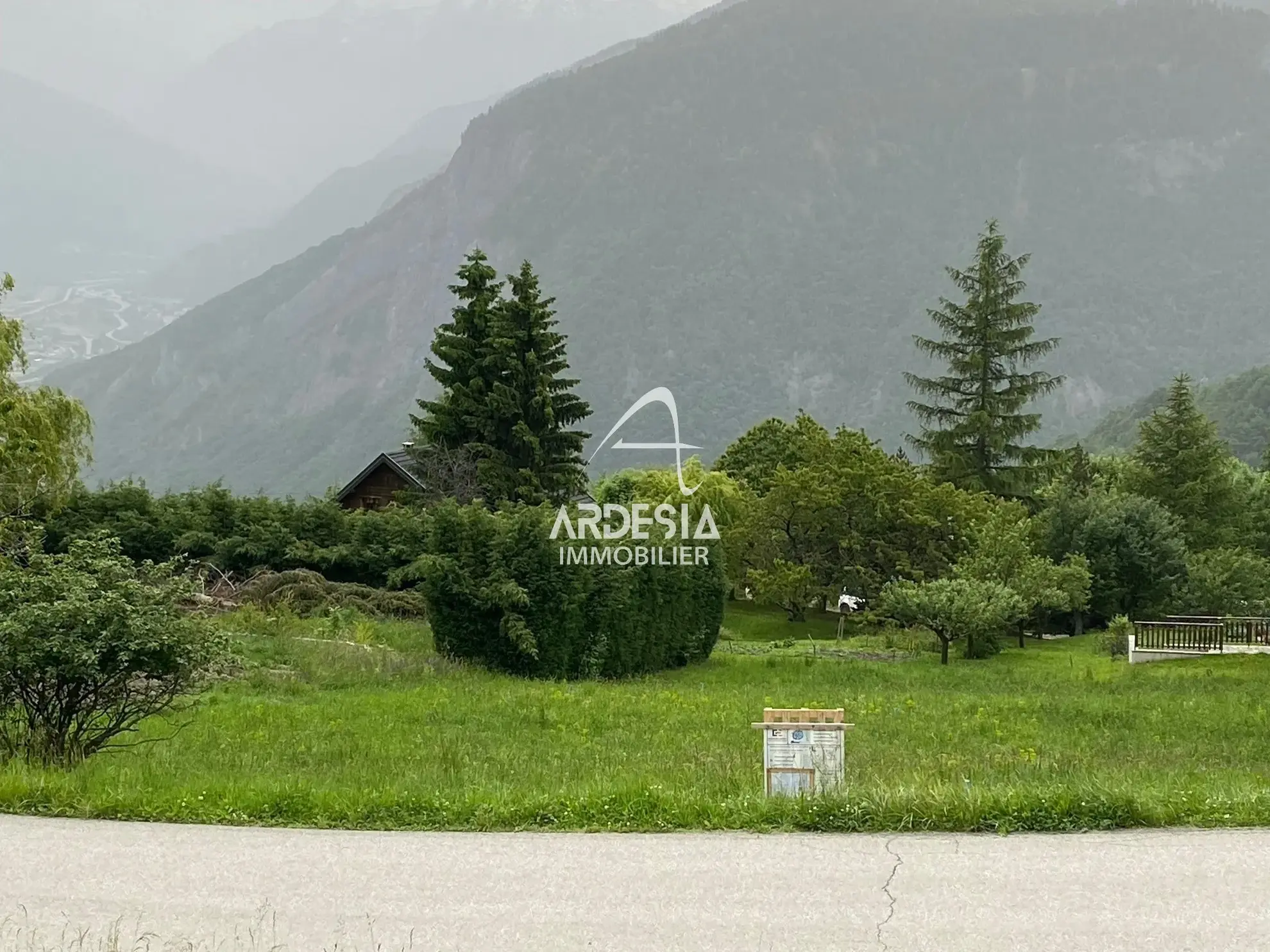 Terrains à vendre à Jarrier avec vue sur les Aiguilles d'Arves - Le Bergust 