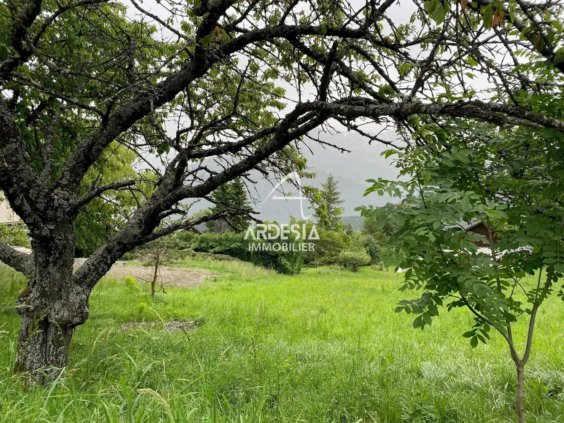 Terrains à vendre à Jarrier avec vue sur les Aiguilles d'Arves - Le Bergust 