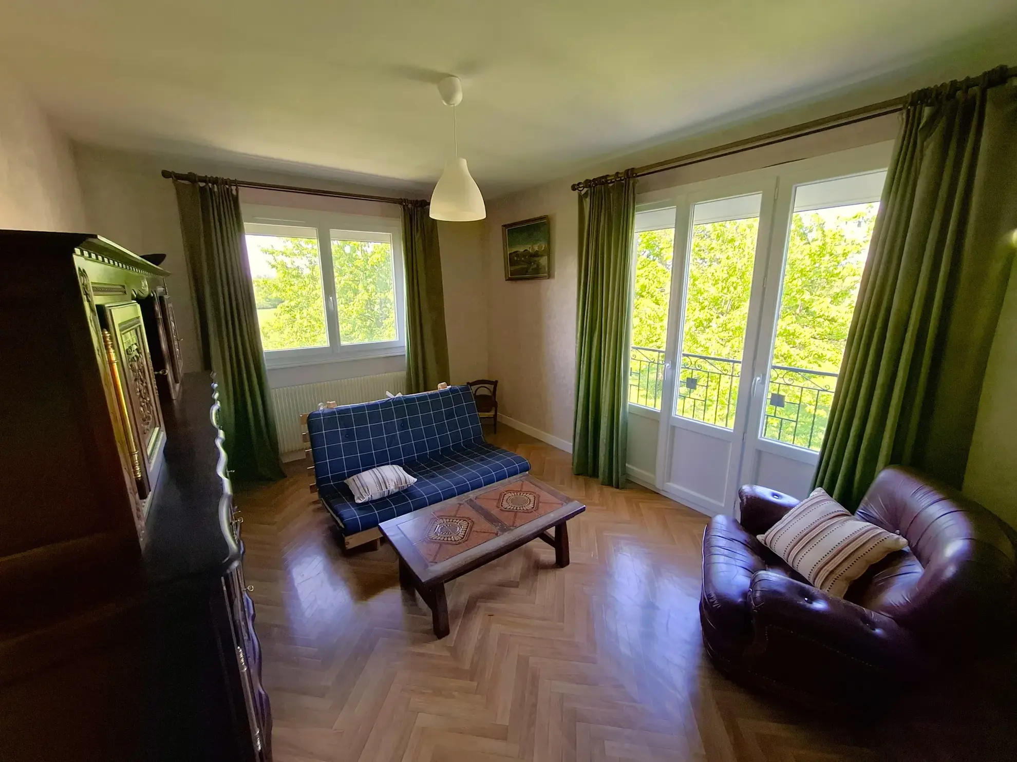 Appartement T2 rénové de 50 m² à Saint-Étienne, emplacement exceptionnel 