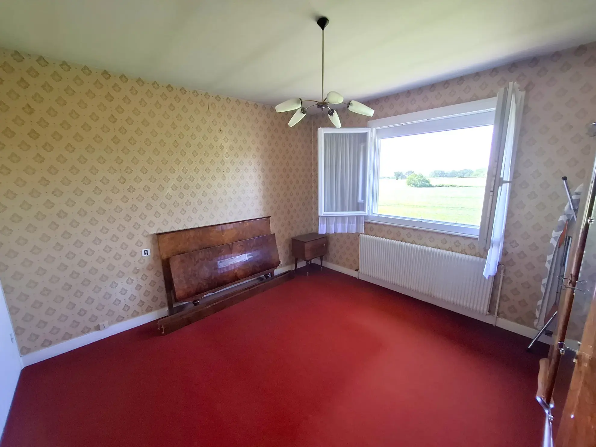 Appartement T2 rénové de 50 m² à Saint-Étienne, emplacement exceptionnel 