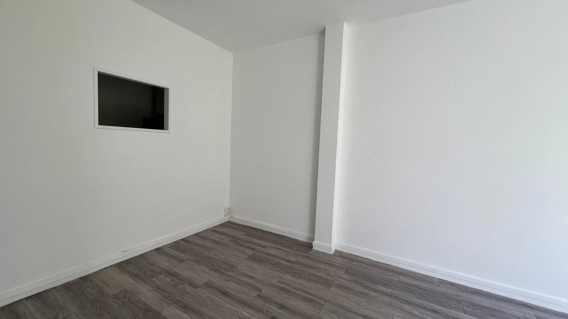 Studio de 27 m² à Le Chesnay, proche commerces et forêt, résidence avec piscine 