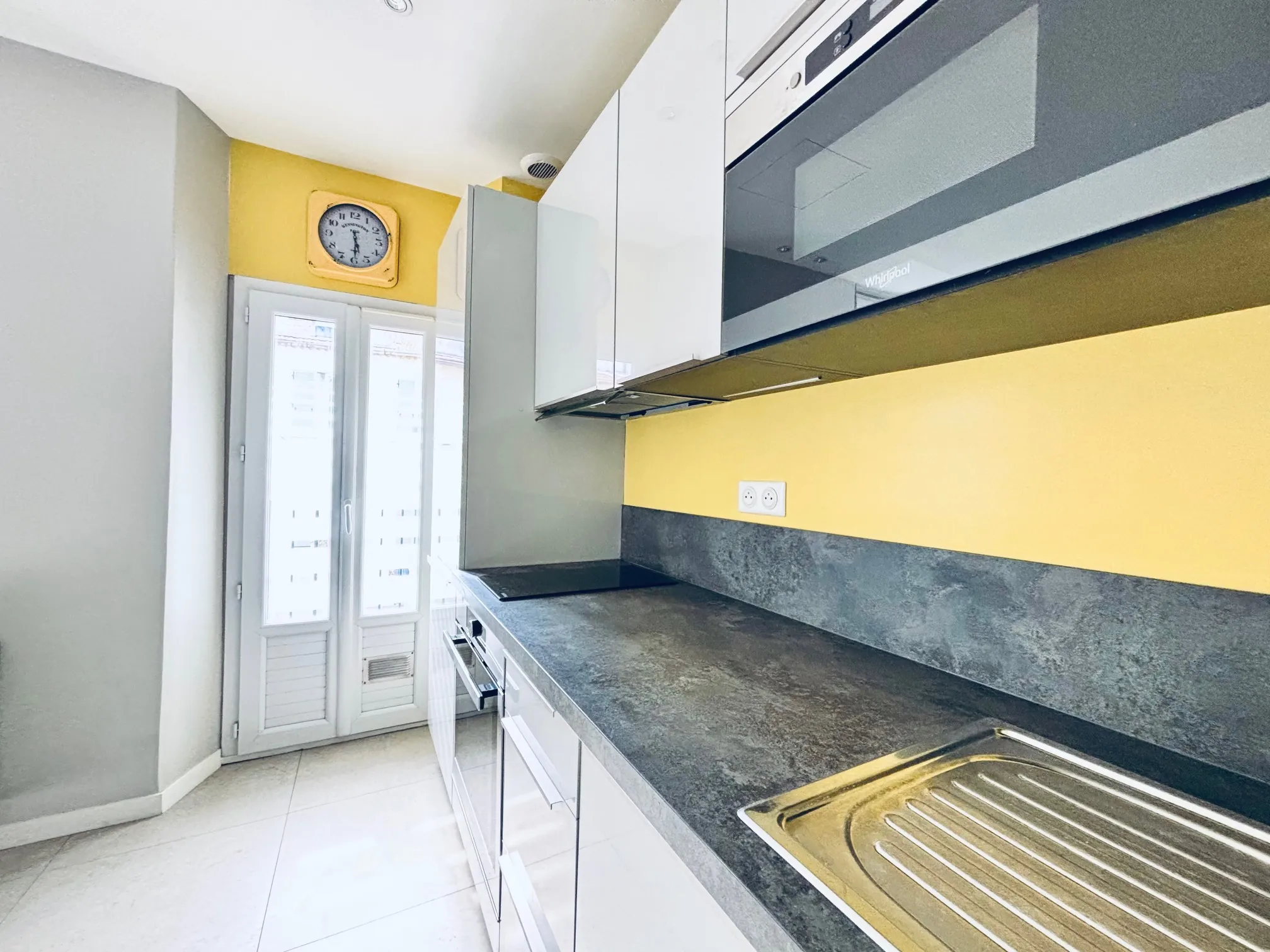 Studio rénové meublé à Nice avec balcon, proche commodités 