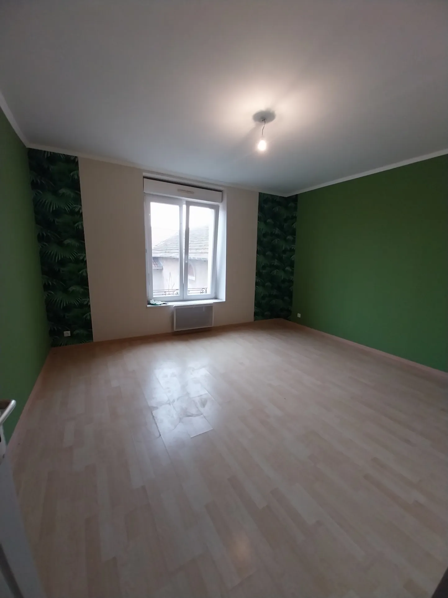 Immeuble de rapport à Lesménils avec potentiel de rénovation 