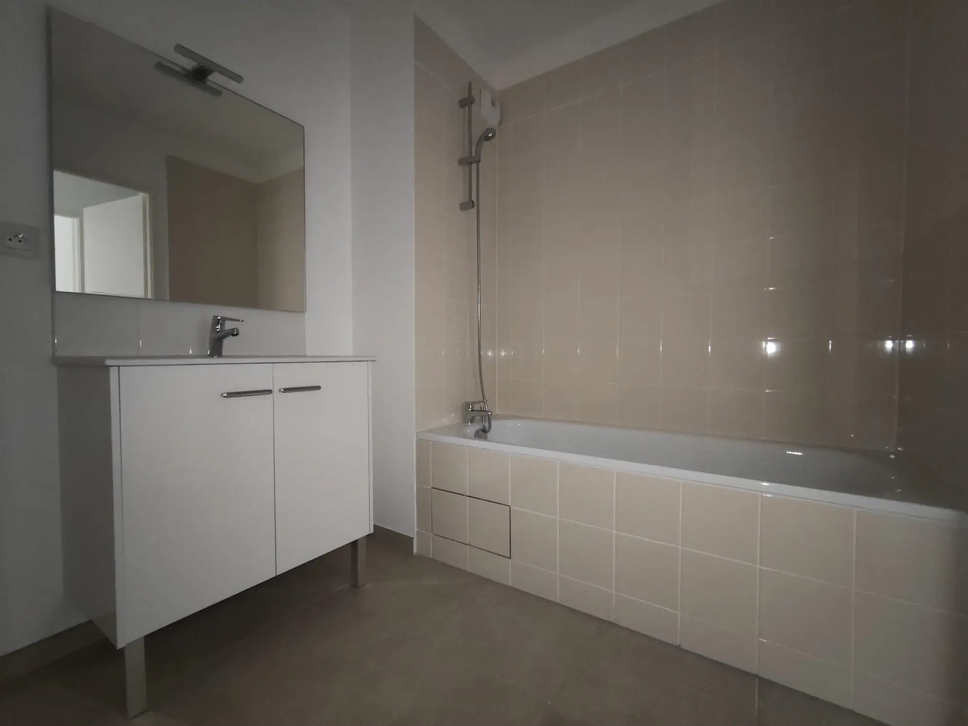 À vendre appartement neuf 3 pièces avec terrasse et jardin à Bois d'Arcy 