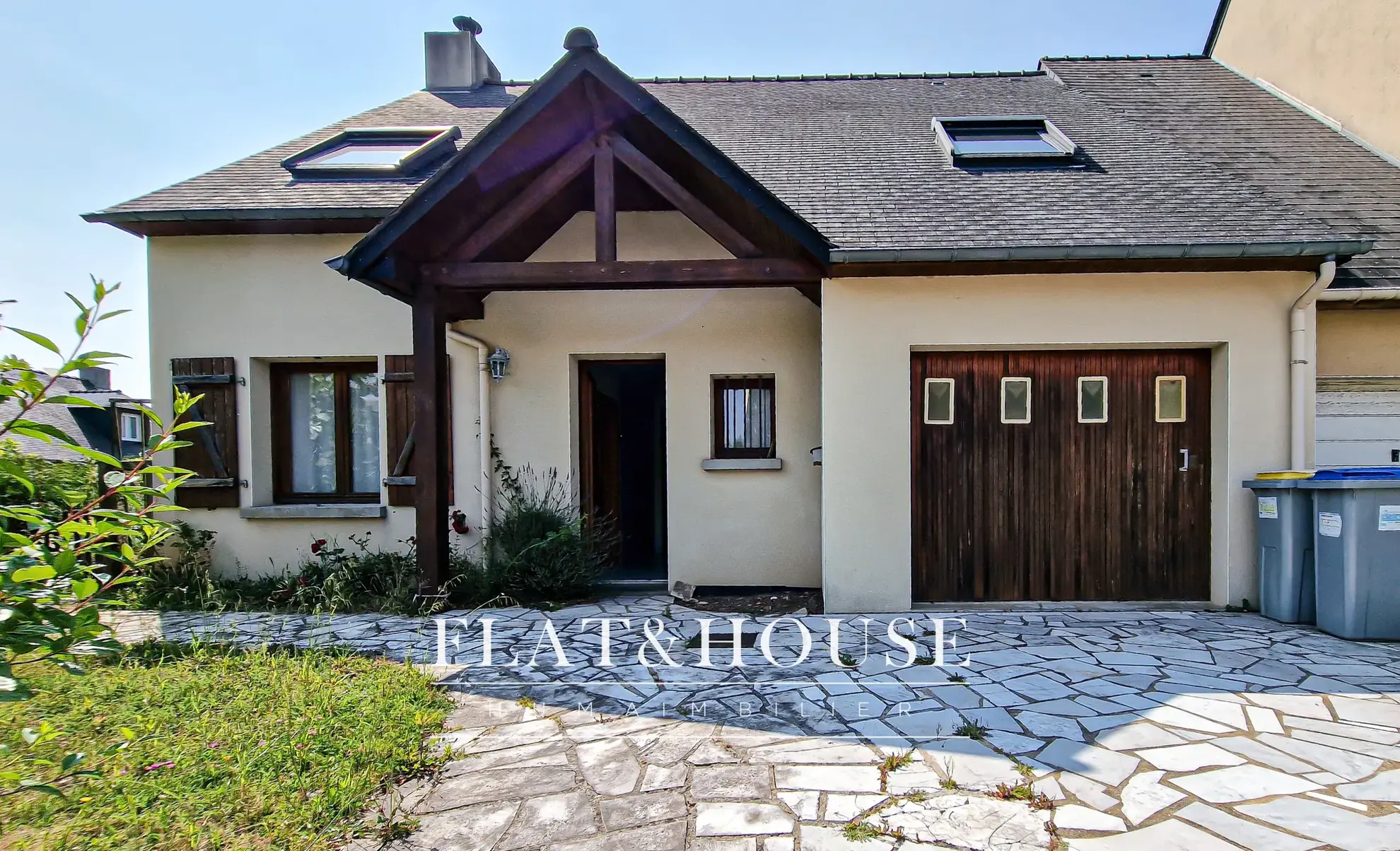 Maison familiale à Saint-Herblain avec jardin sud-ouest, près de Nantes, à moderniser 