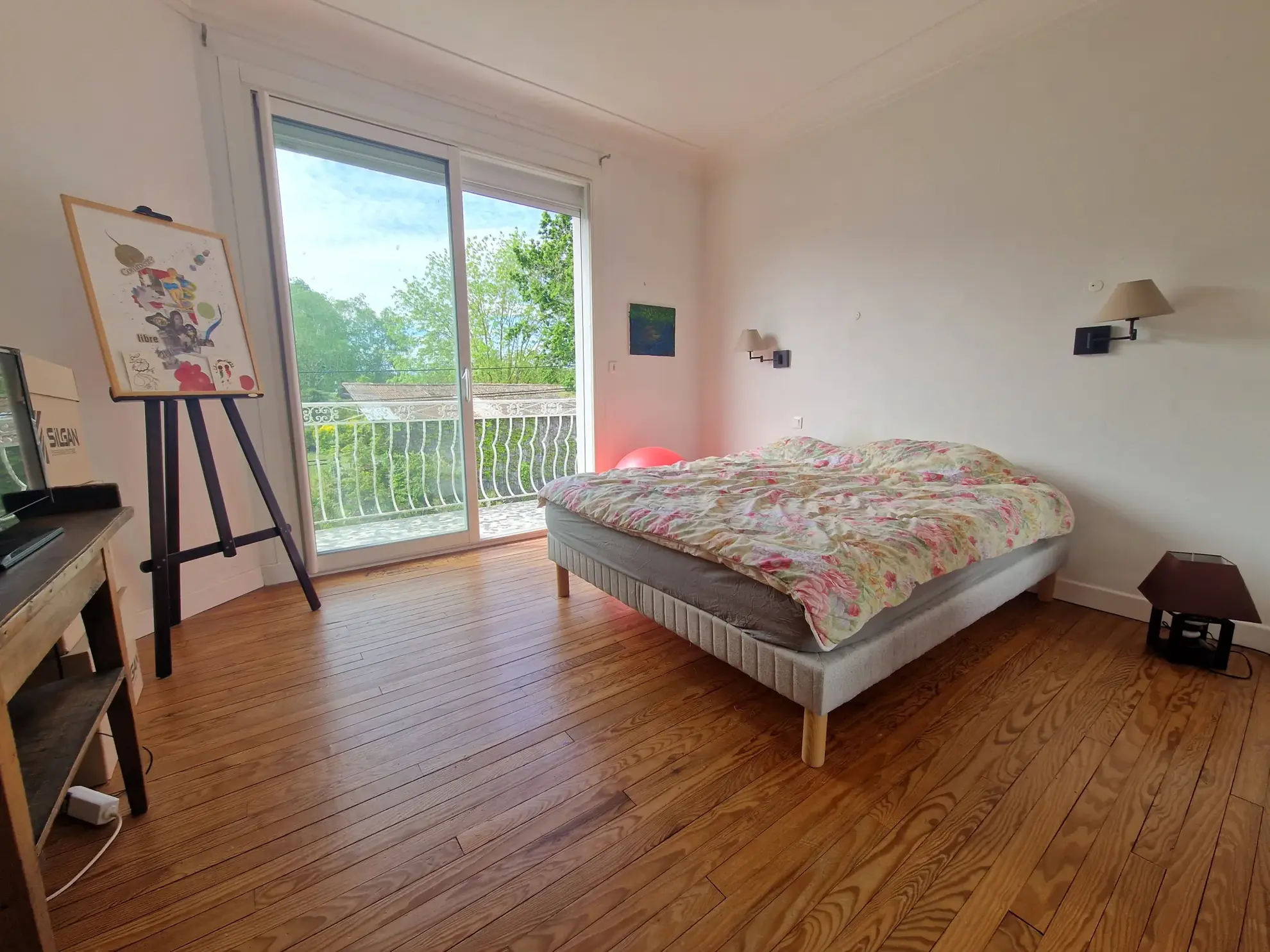 Belle maison rénovée de 204 m² à Rabastens de Bigorre avec deux appartements indépendants 