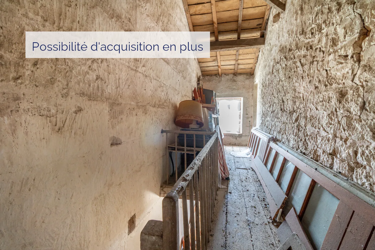 Maison ancienne à rénover avec jardin à Crazannes, proche Saintes et Rochefort 