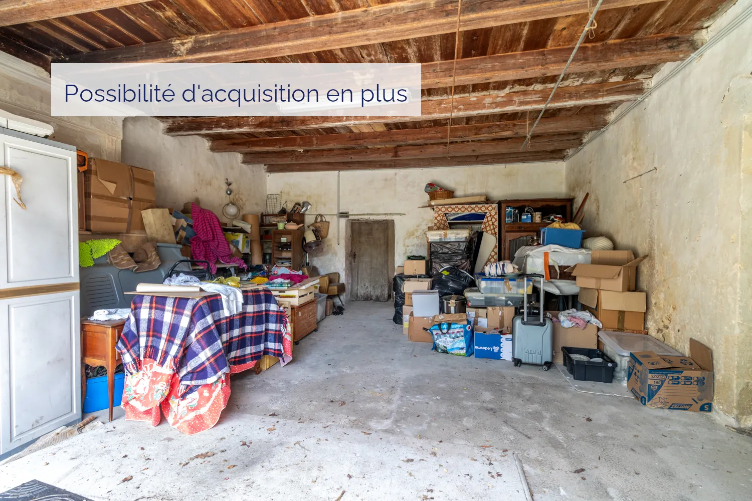 Maison ancienne à rénover avec jardin à Crazannes, proche Saintes et Rochefort 