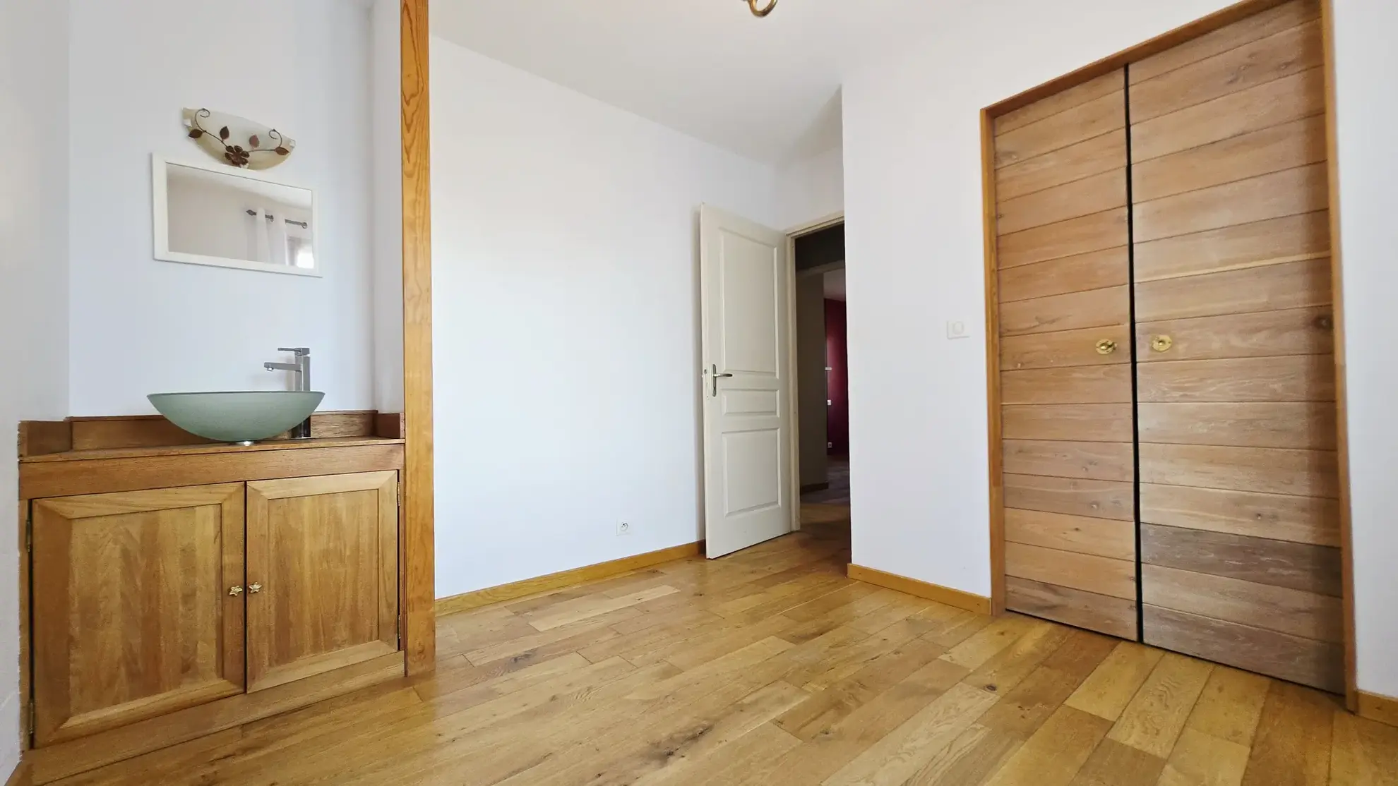 Maison de plain-pied à Vayres de 105 m² avec jardin et garage 