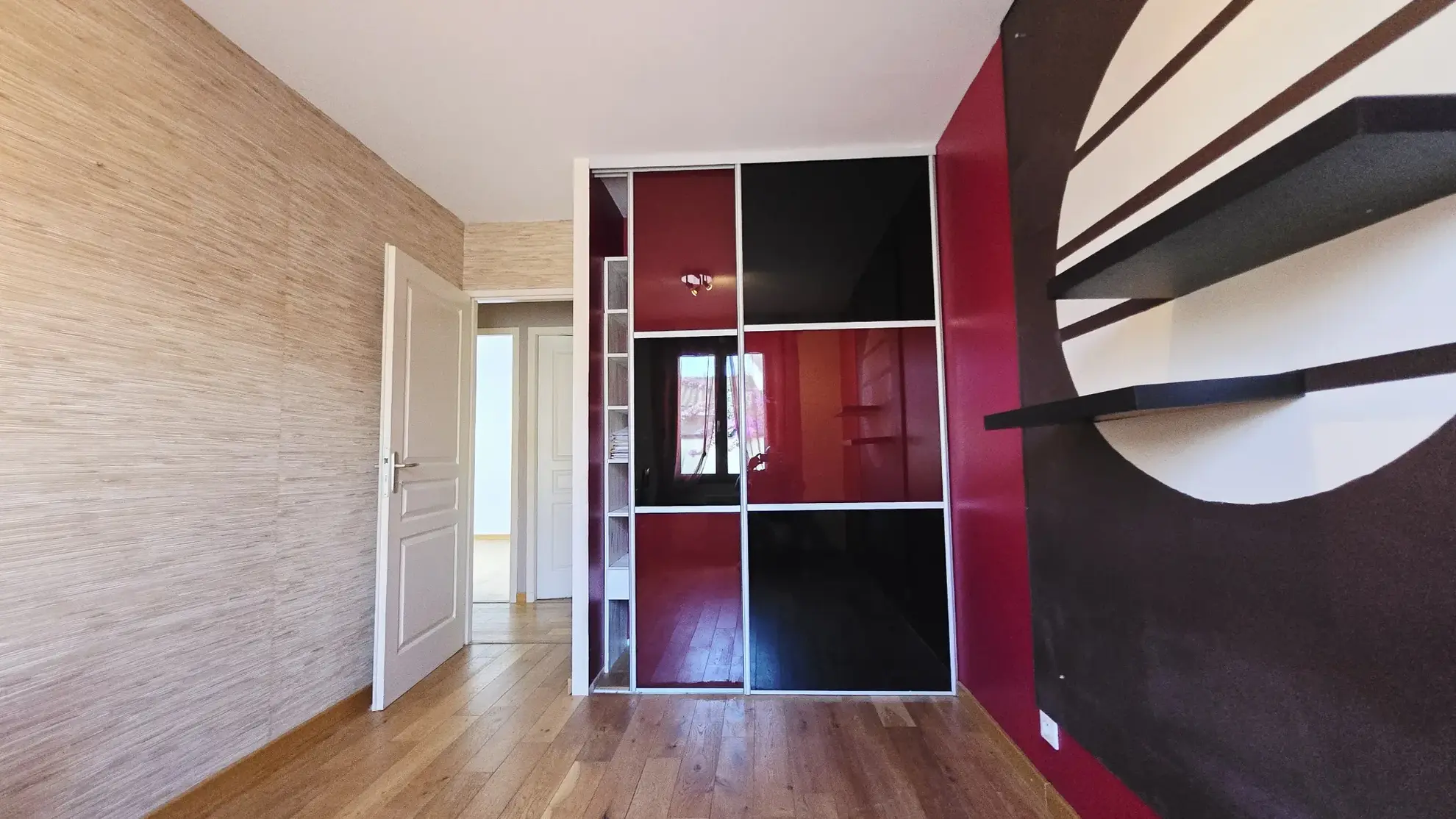 Maison de plain-pied à Vayres de 105 m² avec jardin et garage 