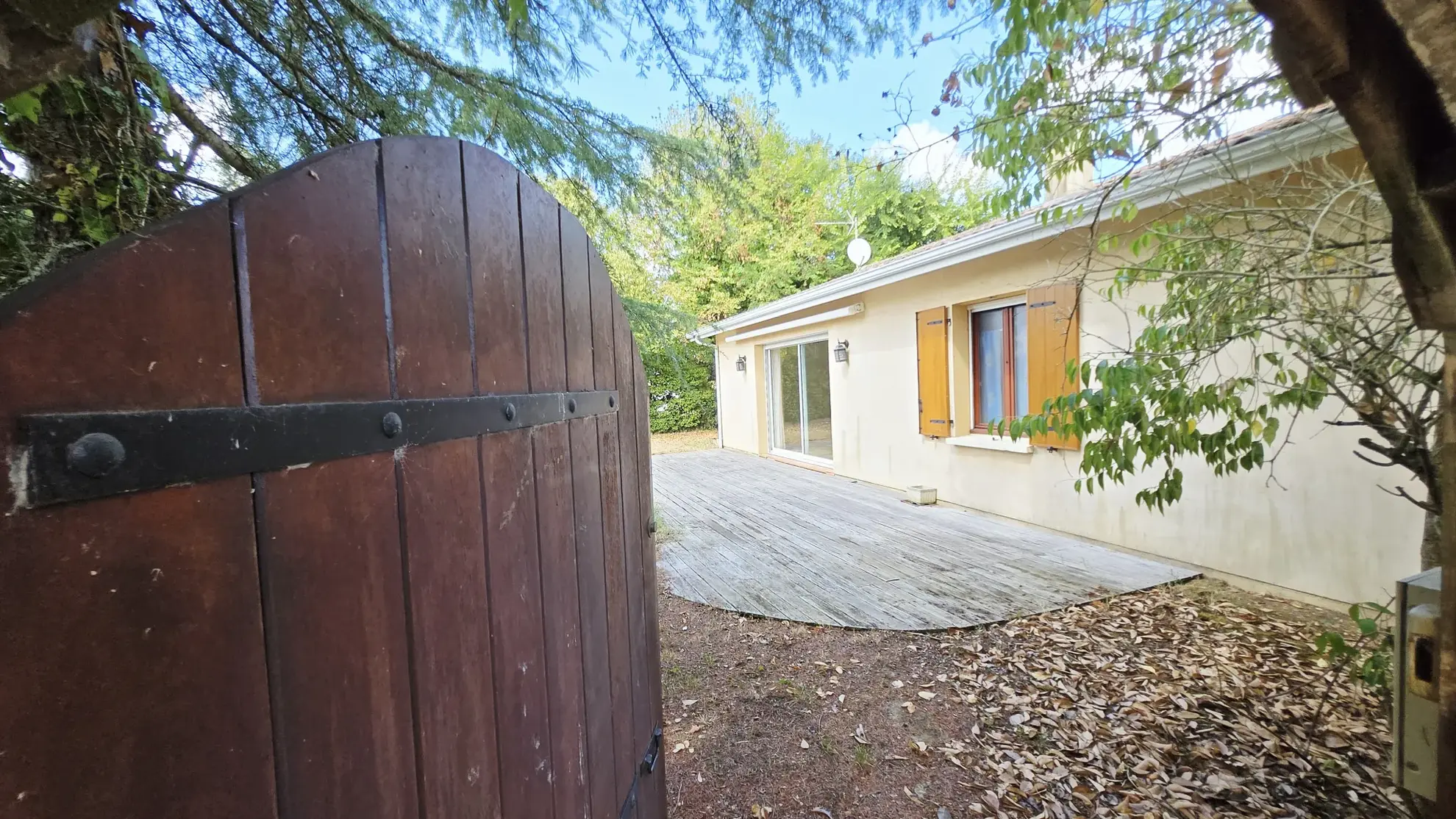 Maison de plain-pied à Vayres de 105 m² avec jardin et garage 
