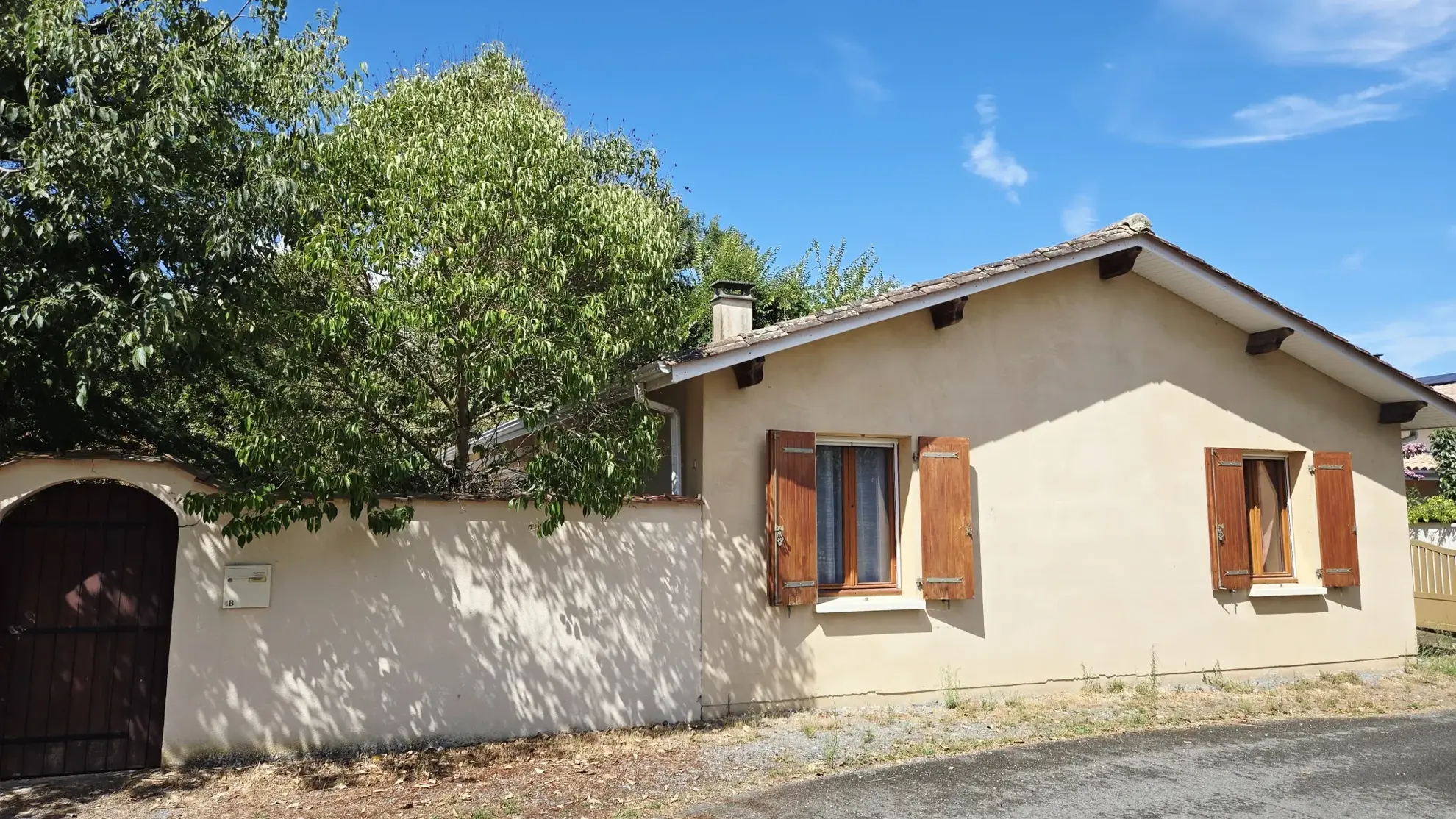 Maison de plain-pied à Vayres de 105 m² avec jardin et garage 