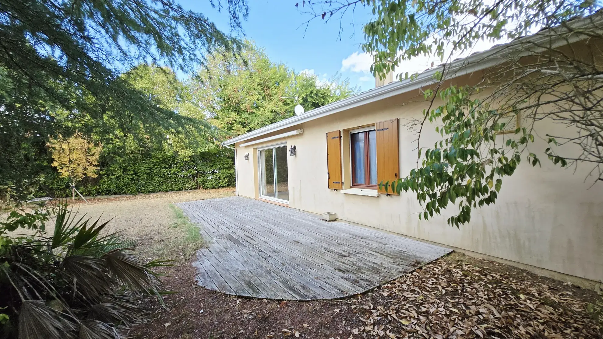 Maison de plain-pied à Vayres de 105 m² avec jardin et garage