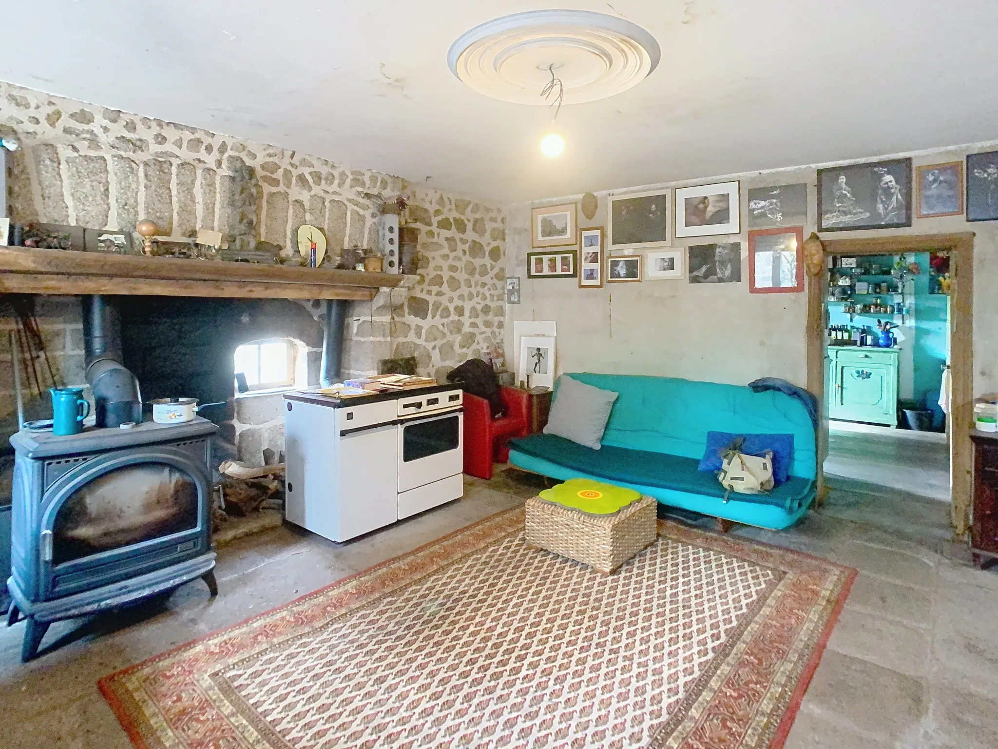 Maison de campagne avec grand terrain à proximité de Champagnat en Creuse