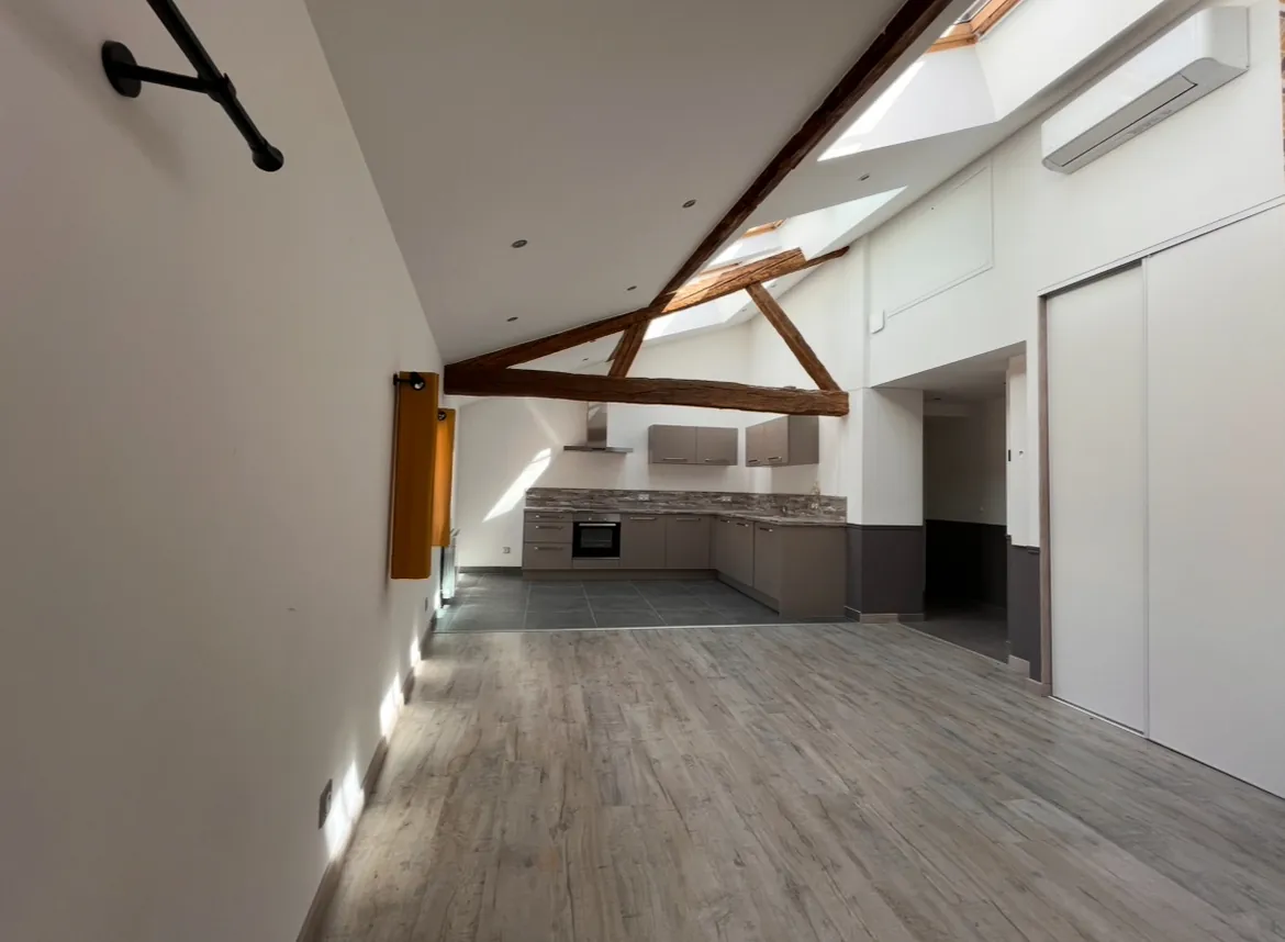 Appartement lumineux à vendre en centre-ville de Villefranche-sur-Saône 