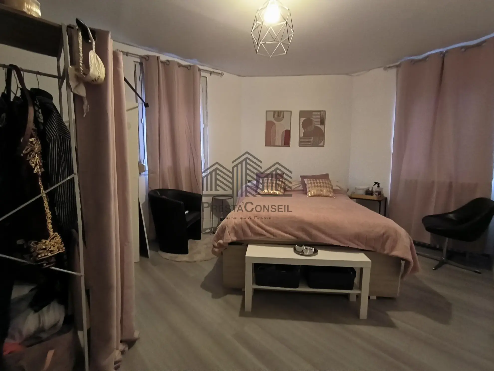 Maison 6 pièces de 170 m² à Elbeuf, confort et espace 