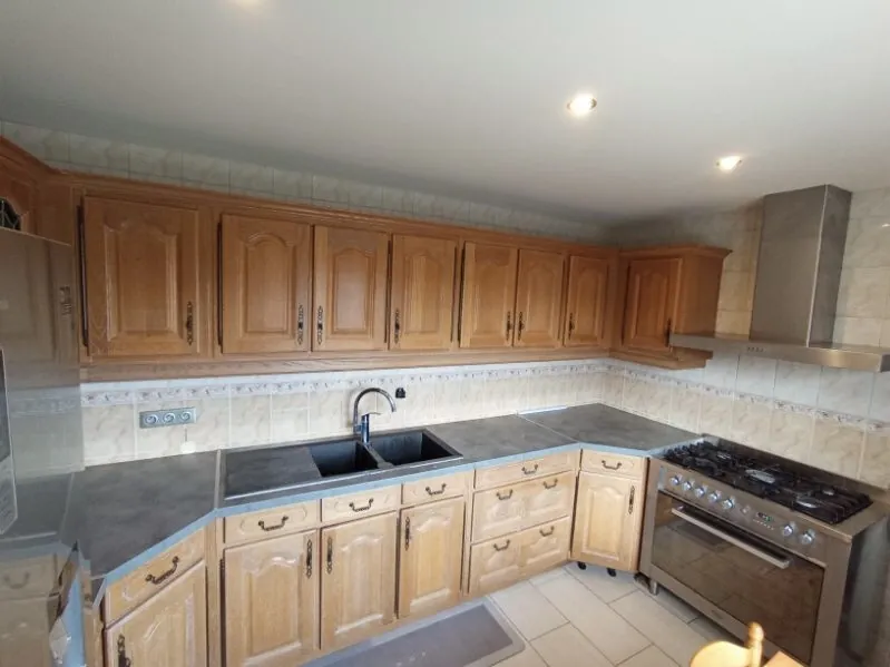 Maison à Saint-André-les-Vergers - 92 m², jardin, garage, prix attractif 